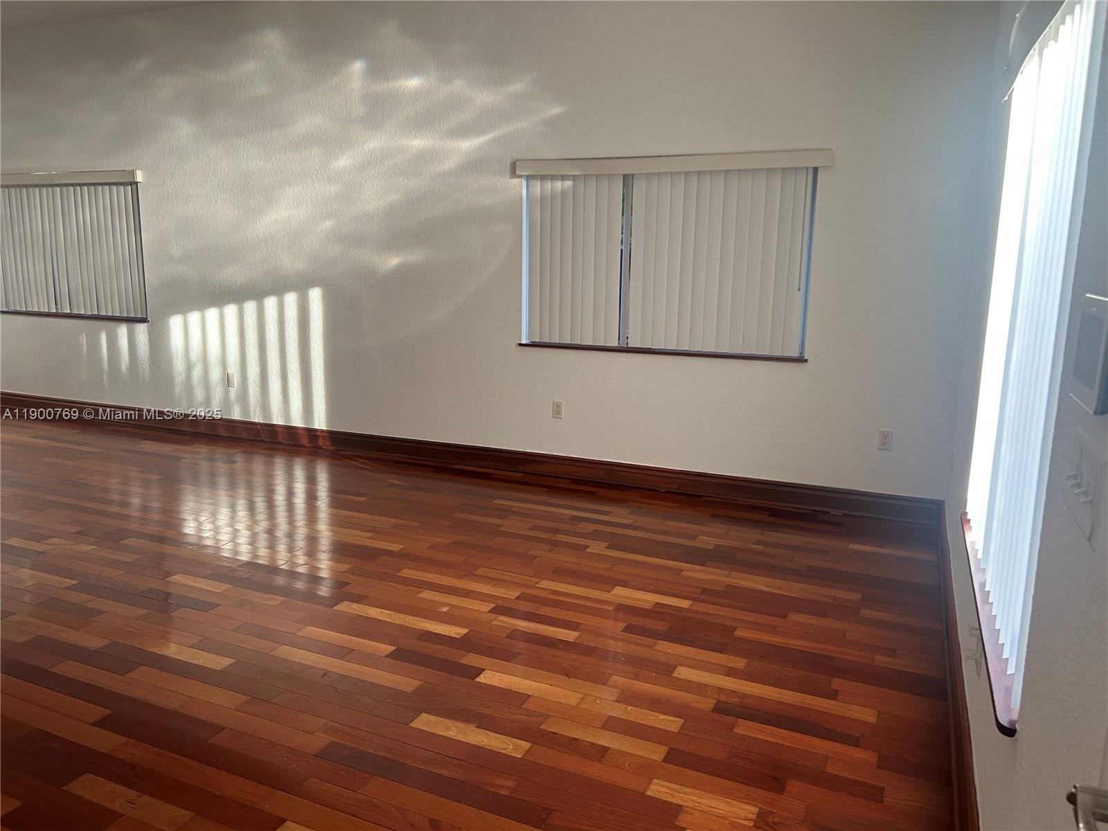 Property photo # 9