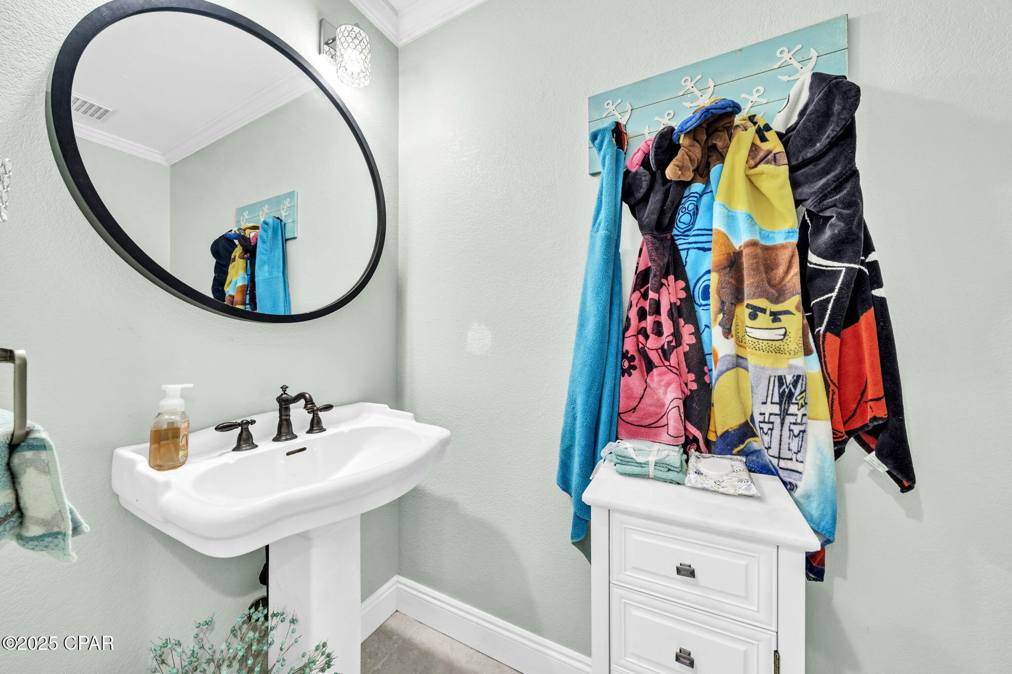 Qgo_1kmp5kgdc6h6qpjexpabxzsxrnm7ek9kc 9evh8