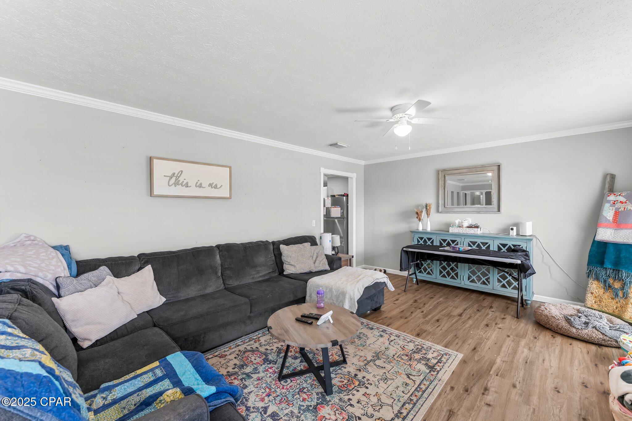 Gkacmkqtl6pwz 7h69_2ybz9nfihio56h480je_qzvy