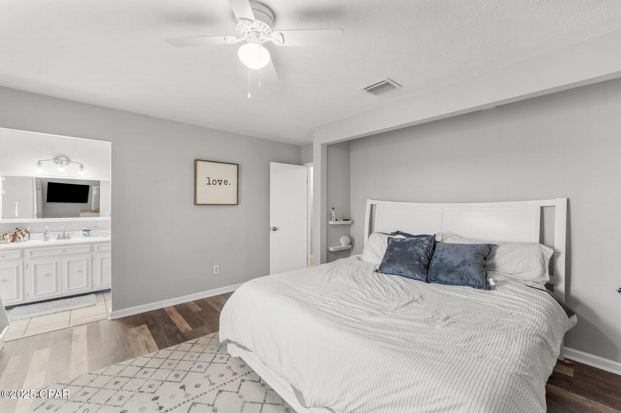 Kzsmuc 1trbrlq4fambzvuxorsnbucpliss3mg3xc7e