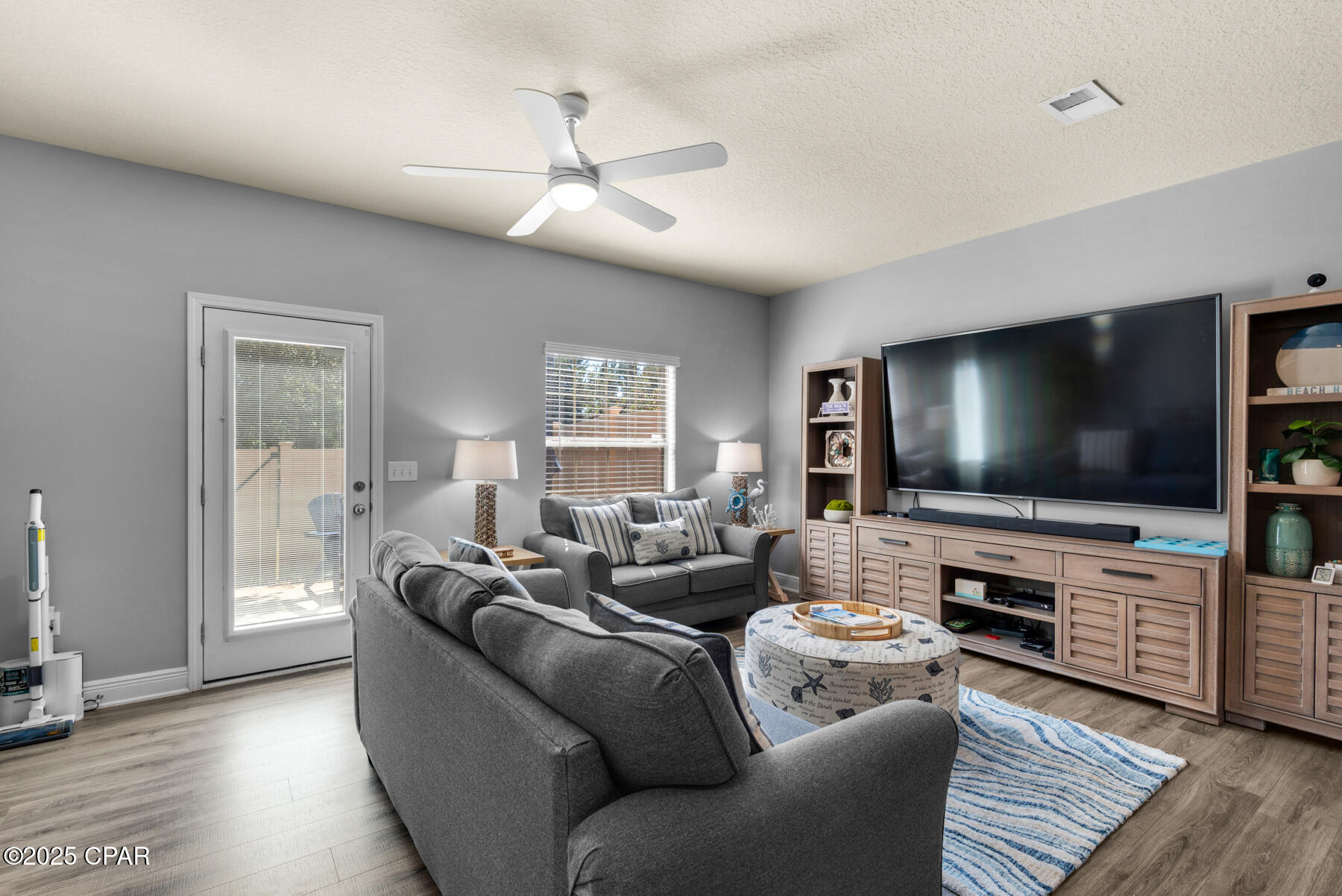 W8ibejmukny1r8cysmxgqlz__8lfwtfu1xyh2nvehok