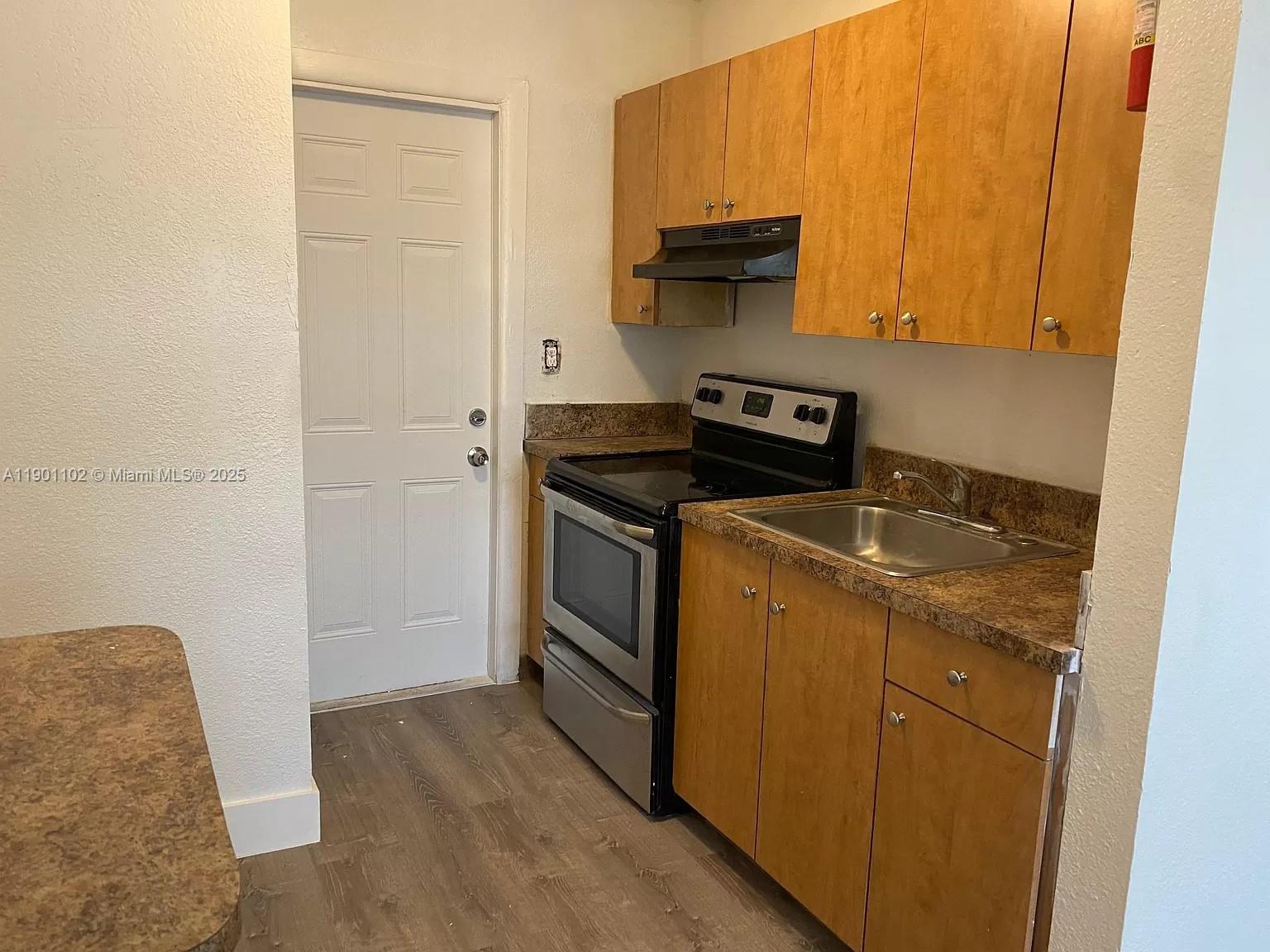 Property photo # 0