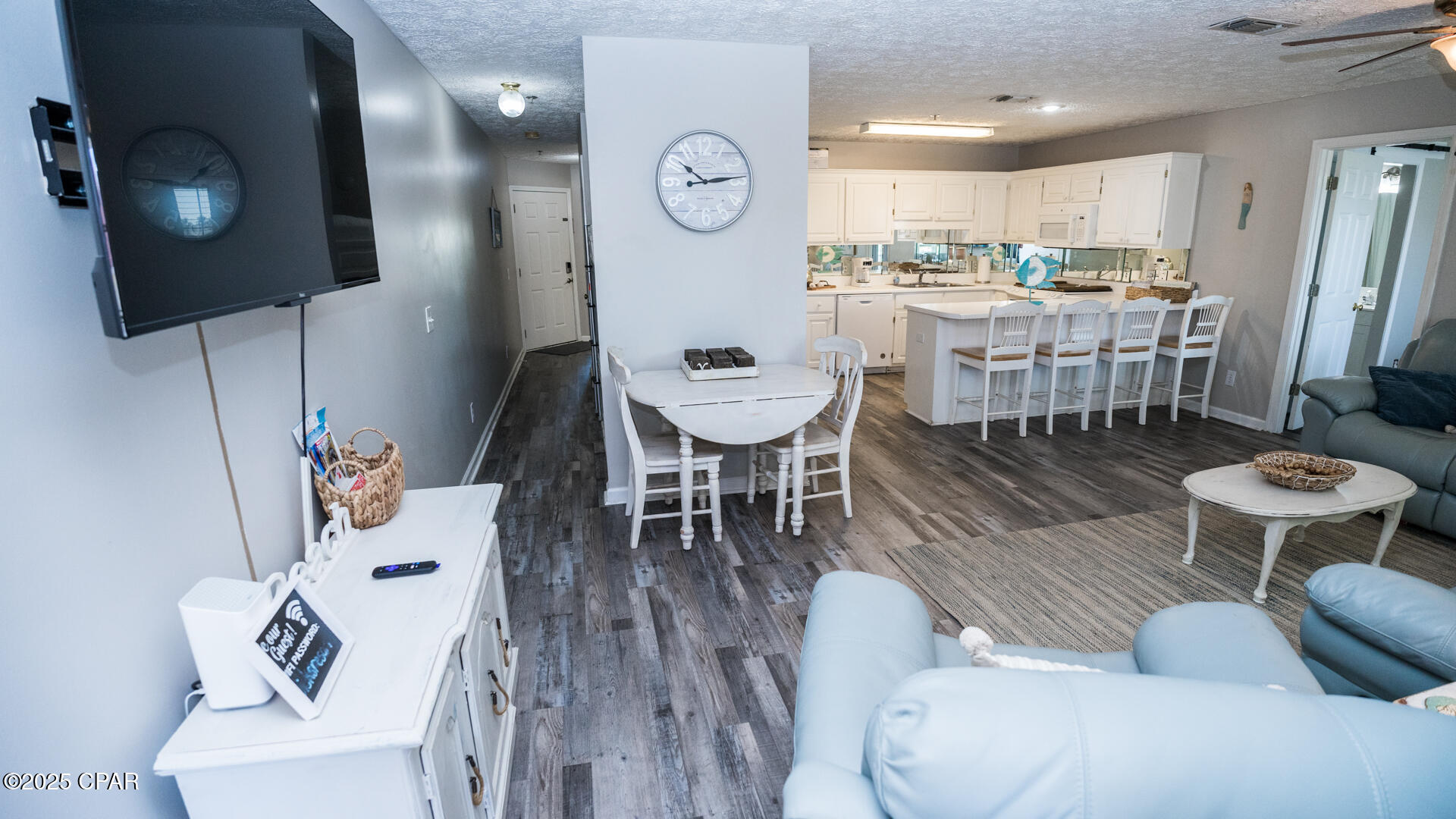 7aar_9hx Thutwur8jxpyvwbv41g Kat_c9vvocrsbq