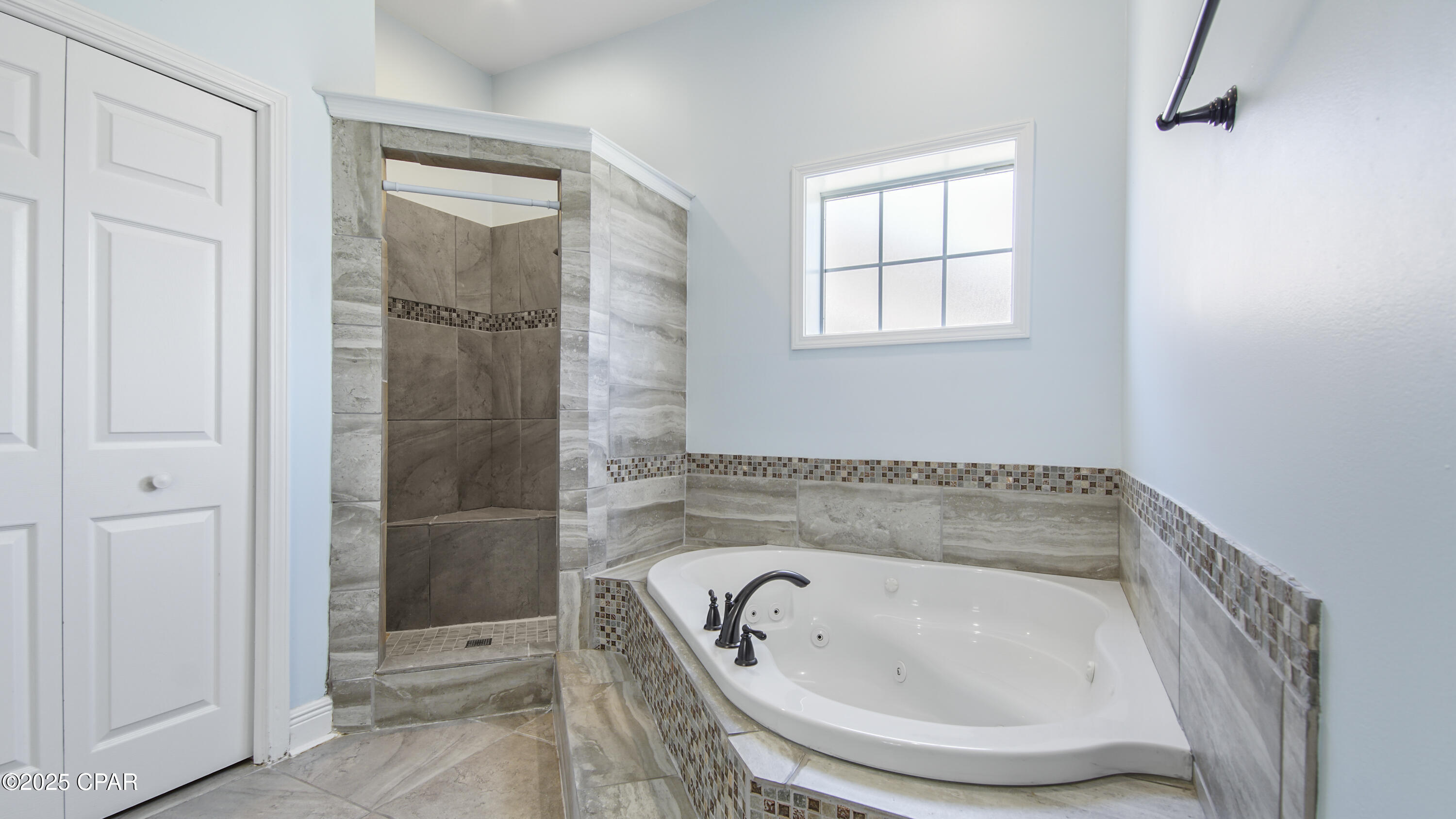 Rjcal5mr0w2hnsznayitme7np4lsylqbdw6fgtqa8_k