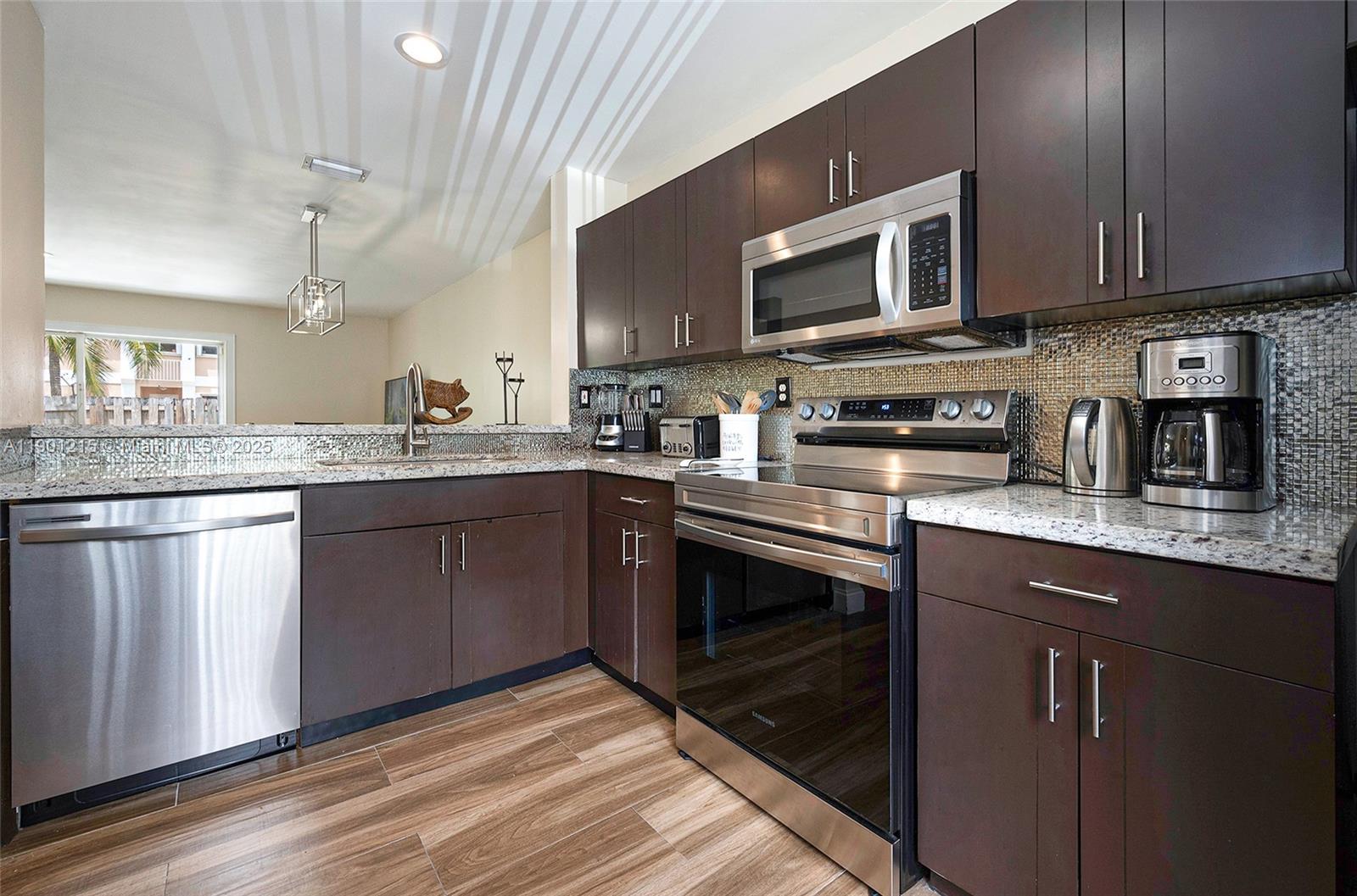 Property photo # 4