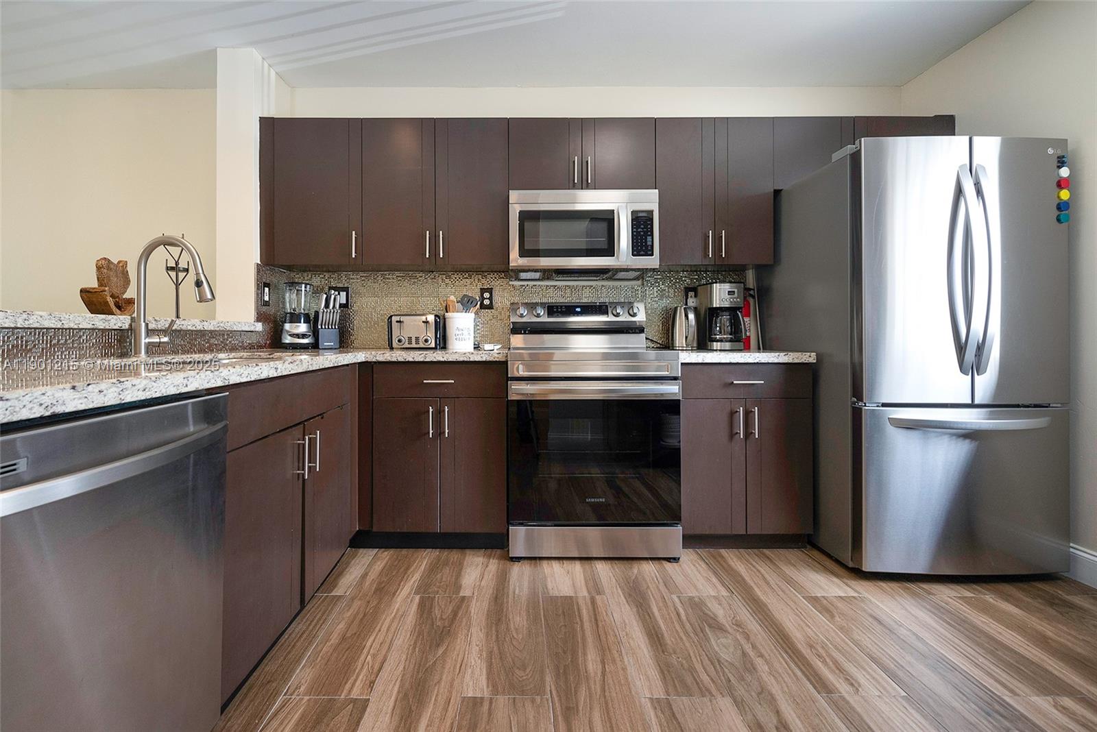 Property photo # 2