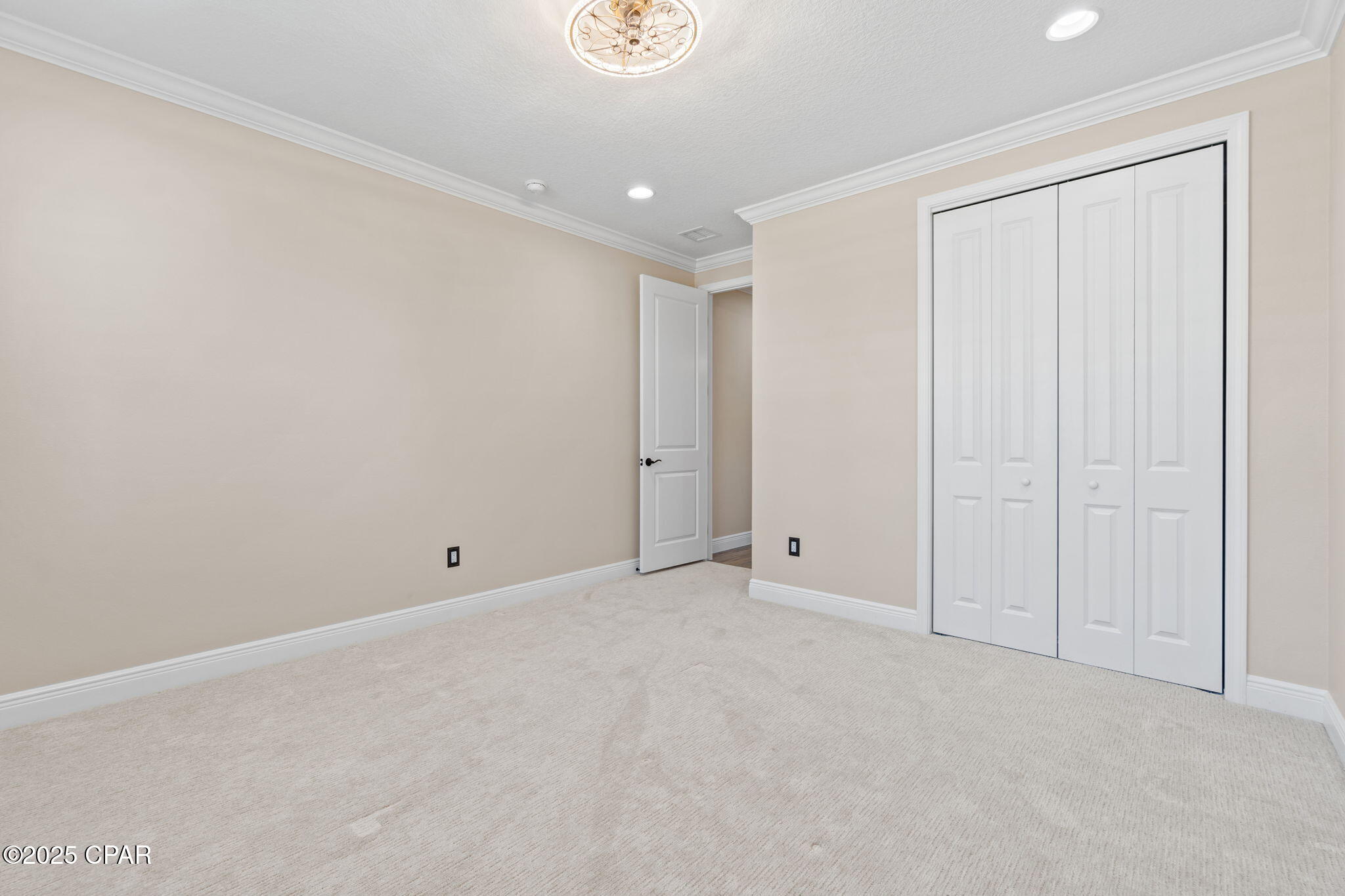 Jbkb5mrtxqoj4zdiofuv8lyd9tn7v4tp 3ts1ekewaw