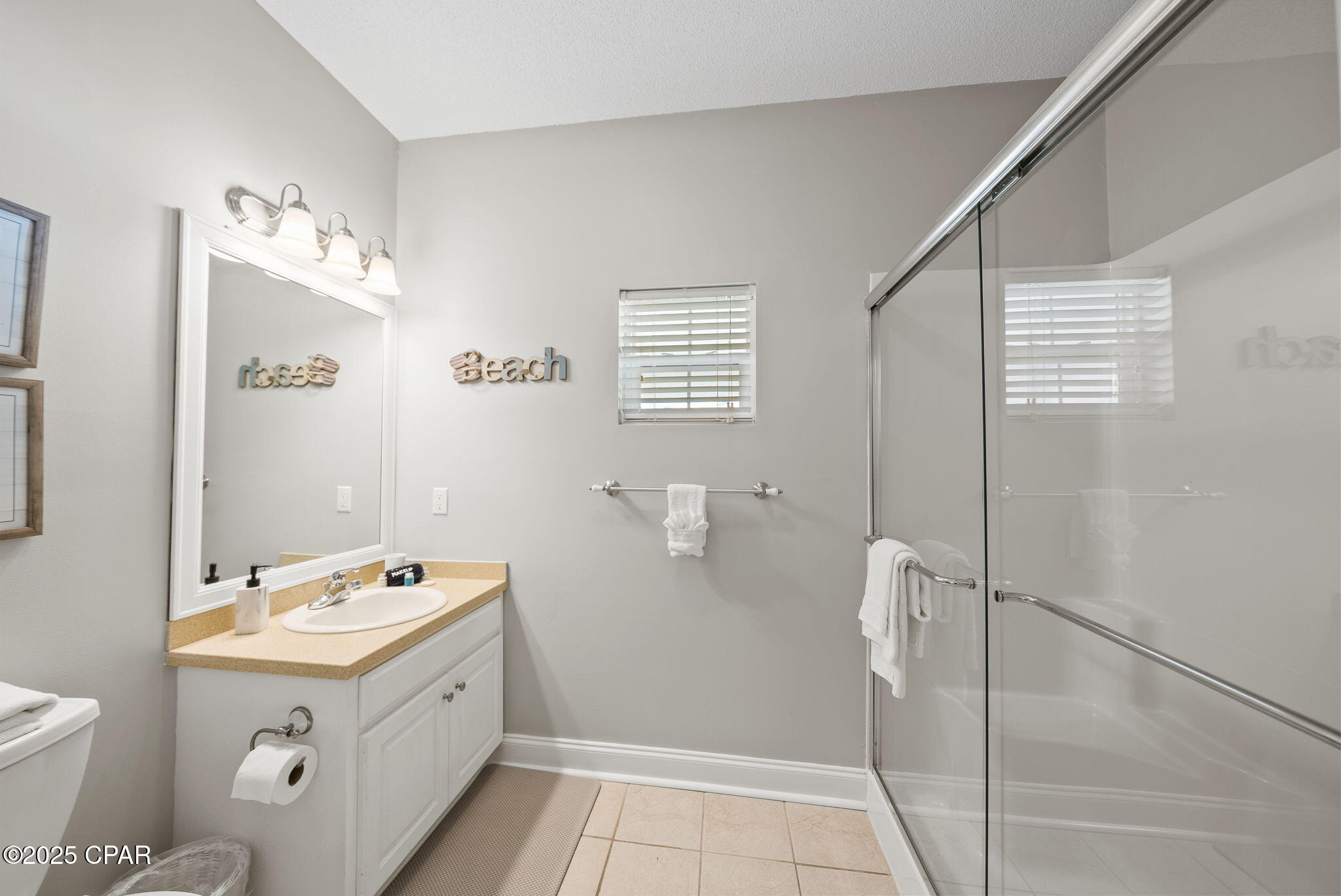 Dbzyis  Vt_nyq1ectxaywzvqhbf49oby3z4qaxv1cc