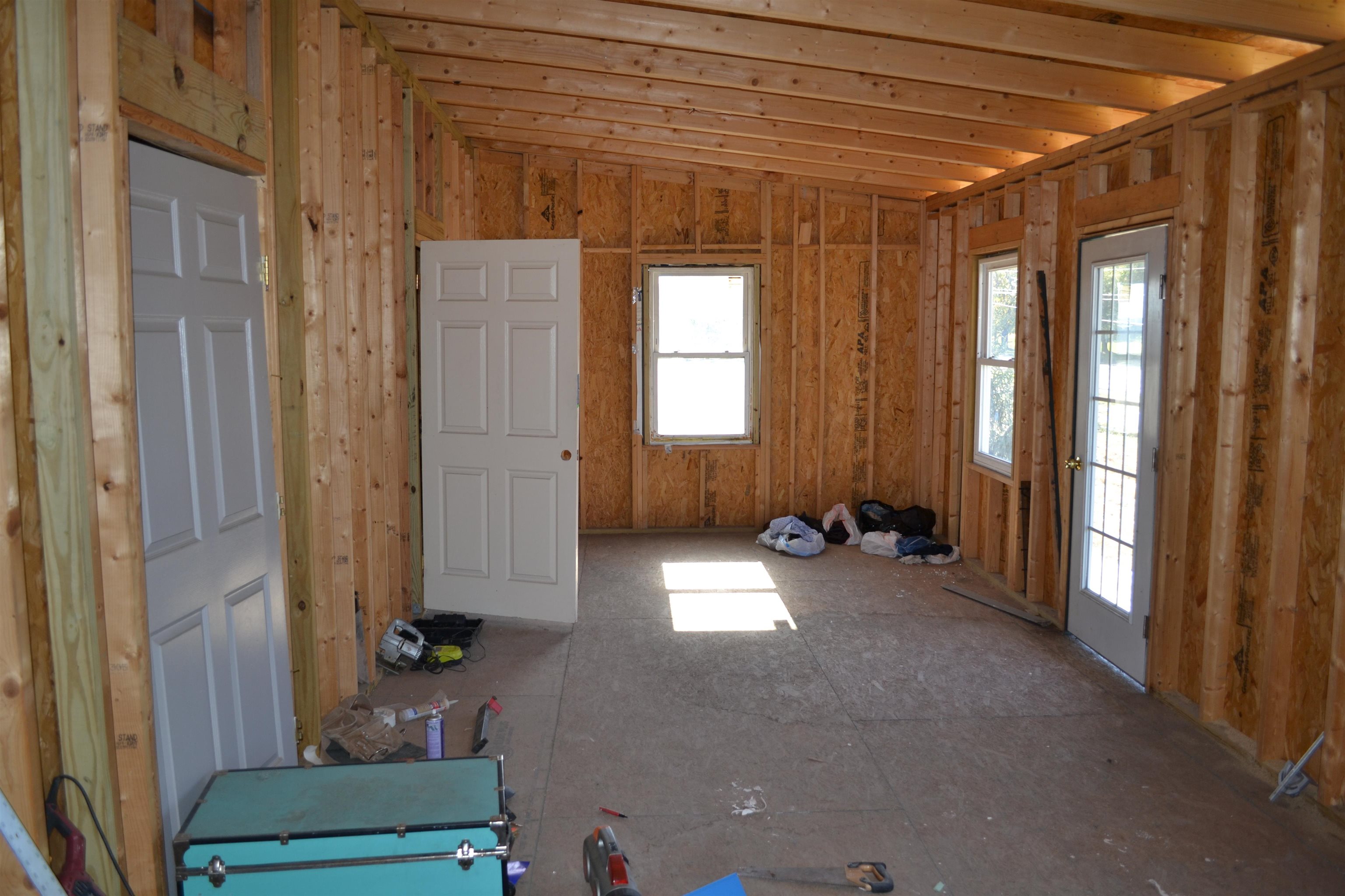 4861 South Valley Pike