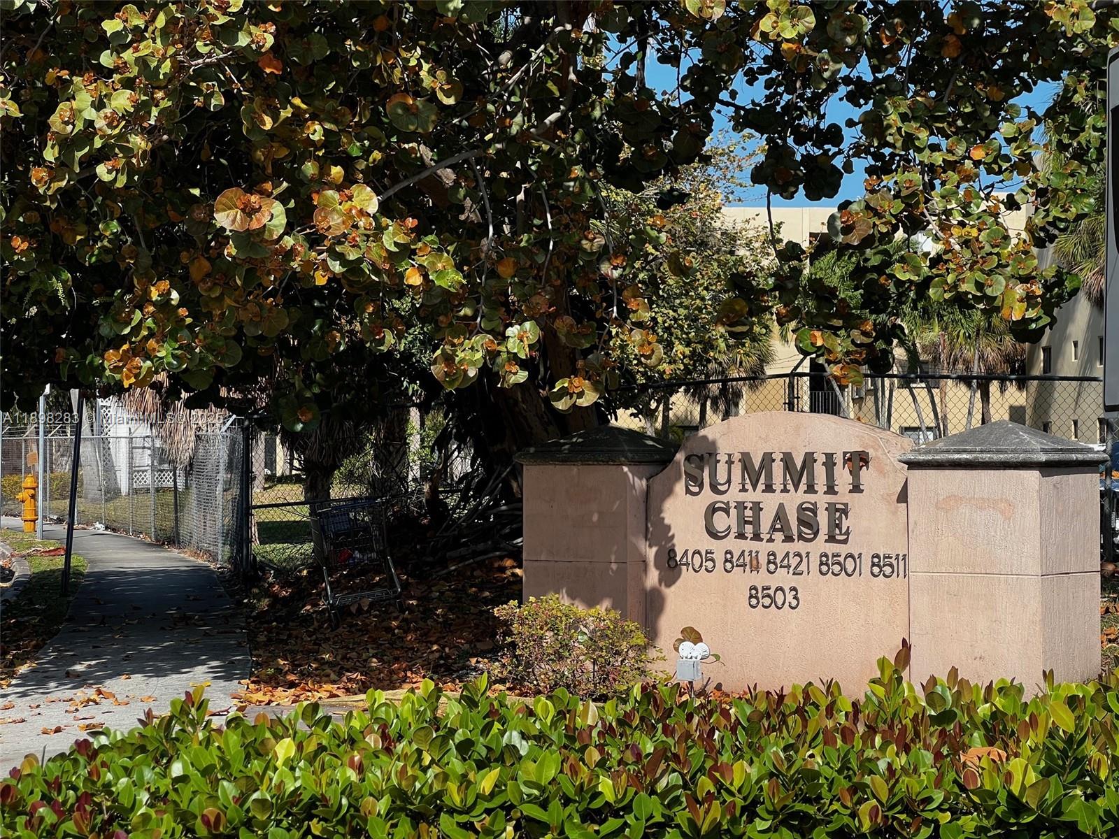 Summit Chase Condo