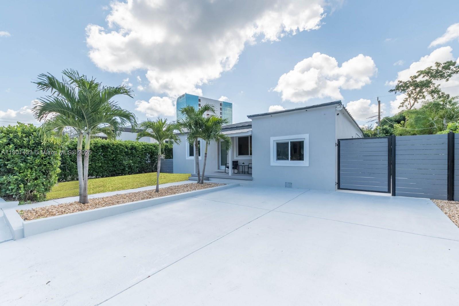 260 46th St, Miami, Florida 33137