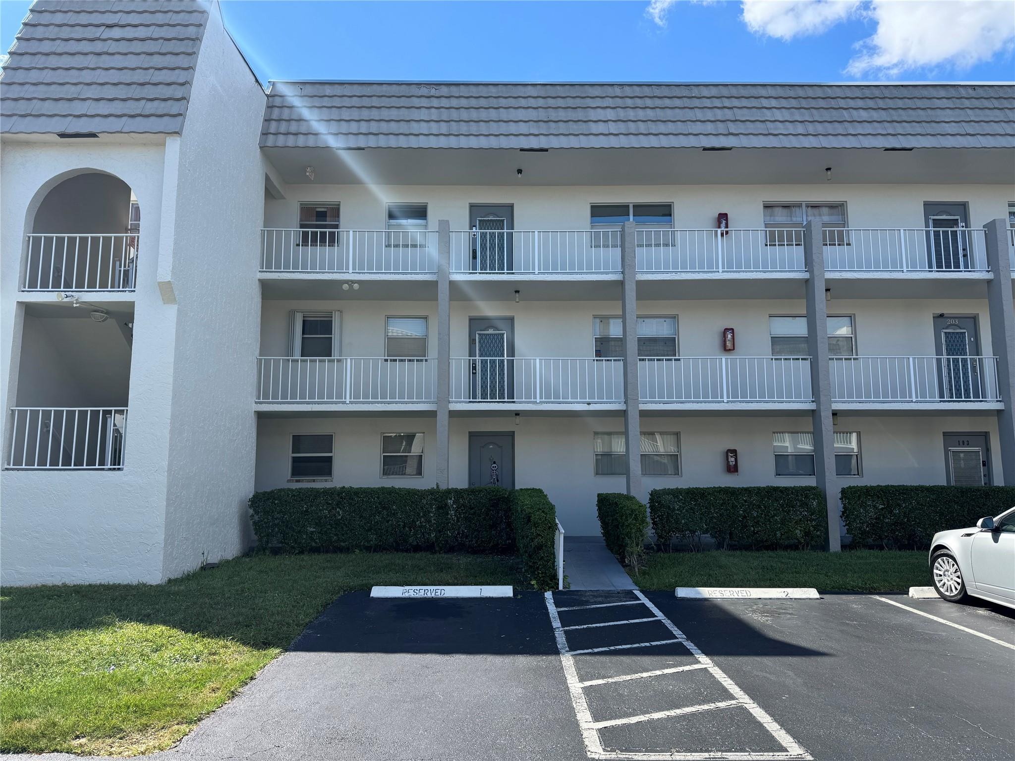 Sunrise Lakes 56 Condo