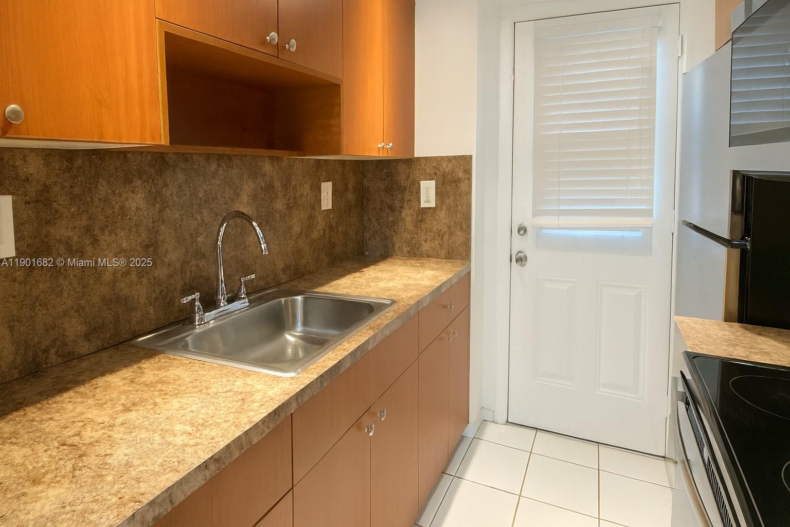 Property photo # 4