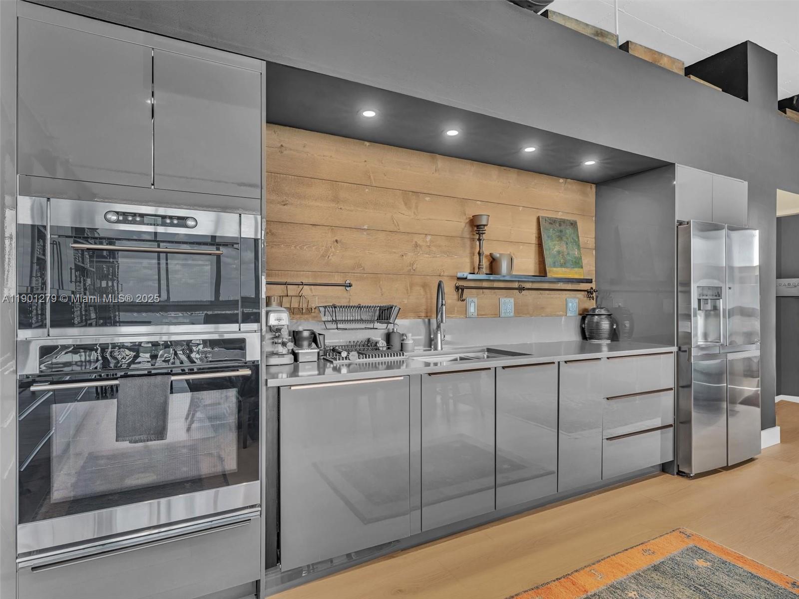 Property photo # 9