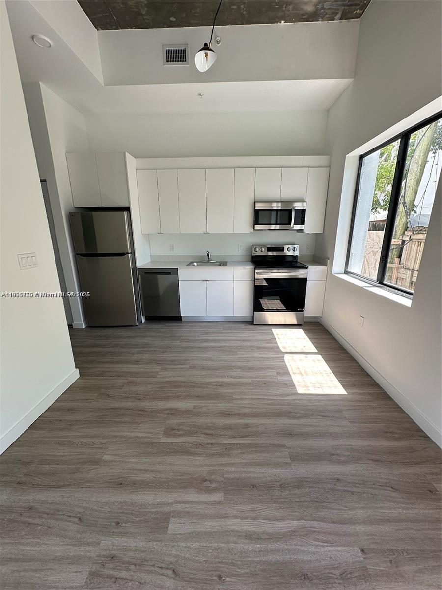 Property photo # 6