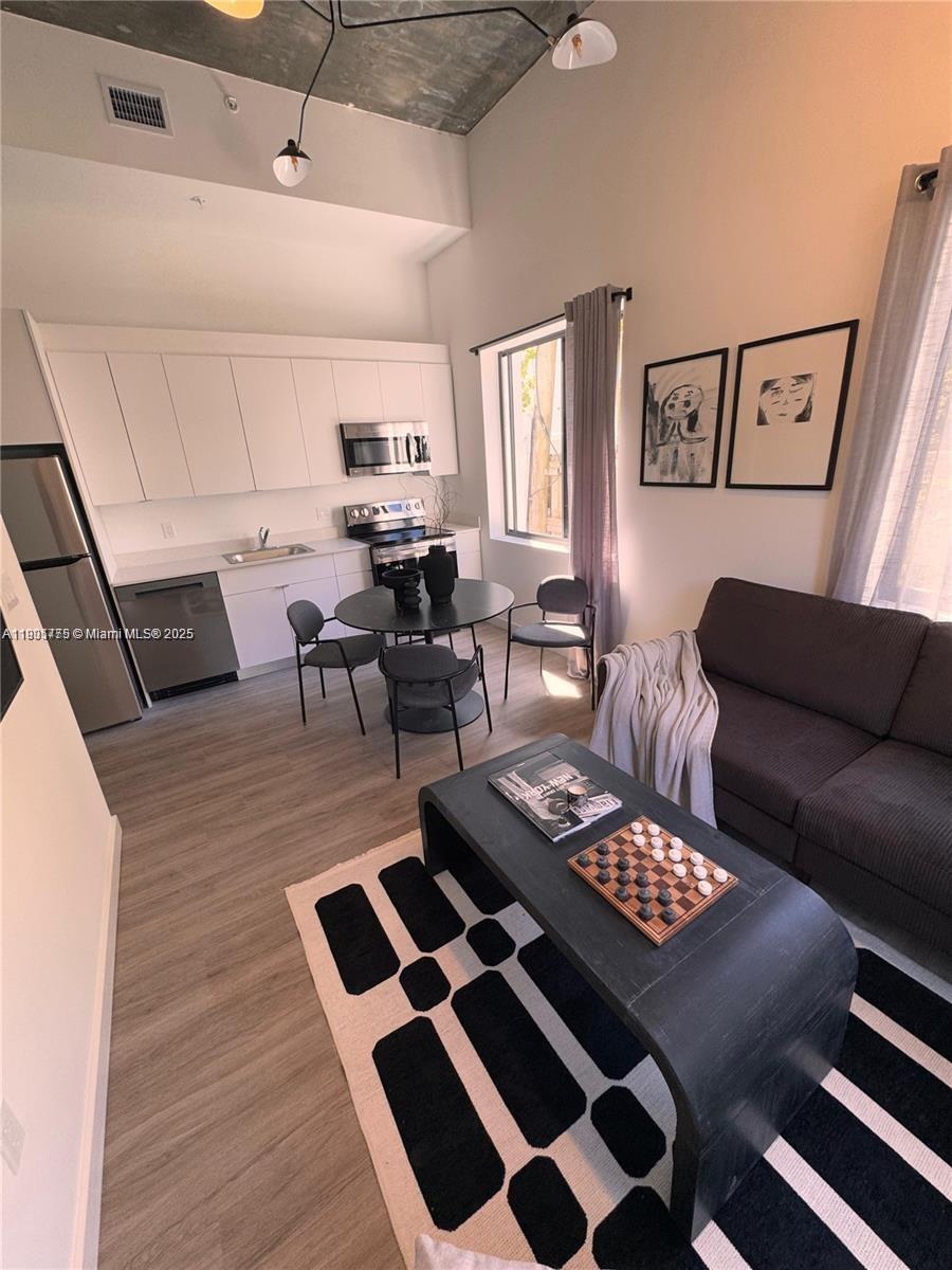 Property photo # 2