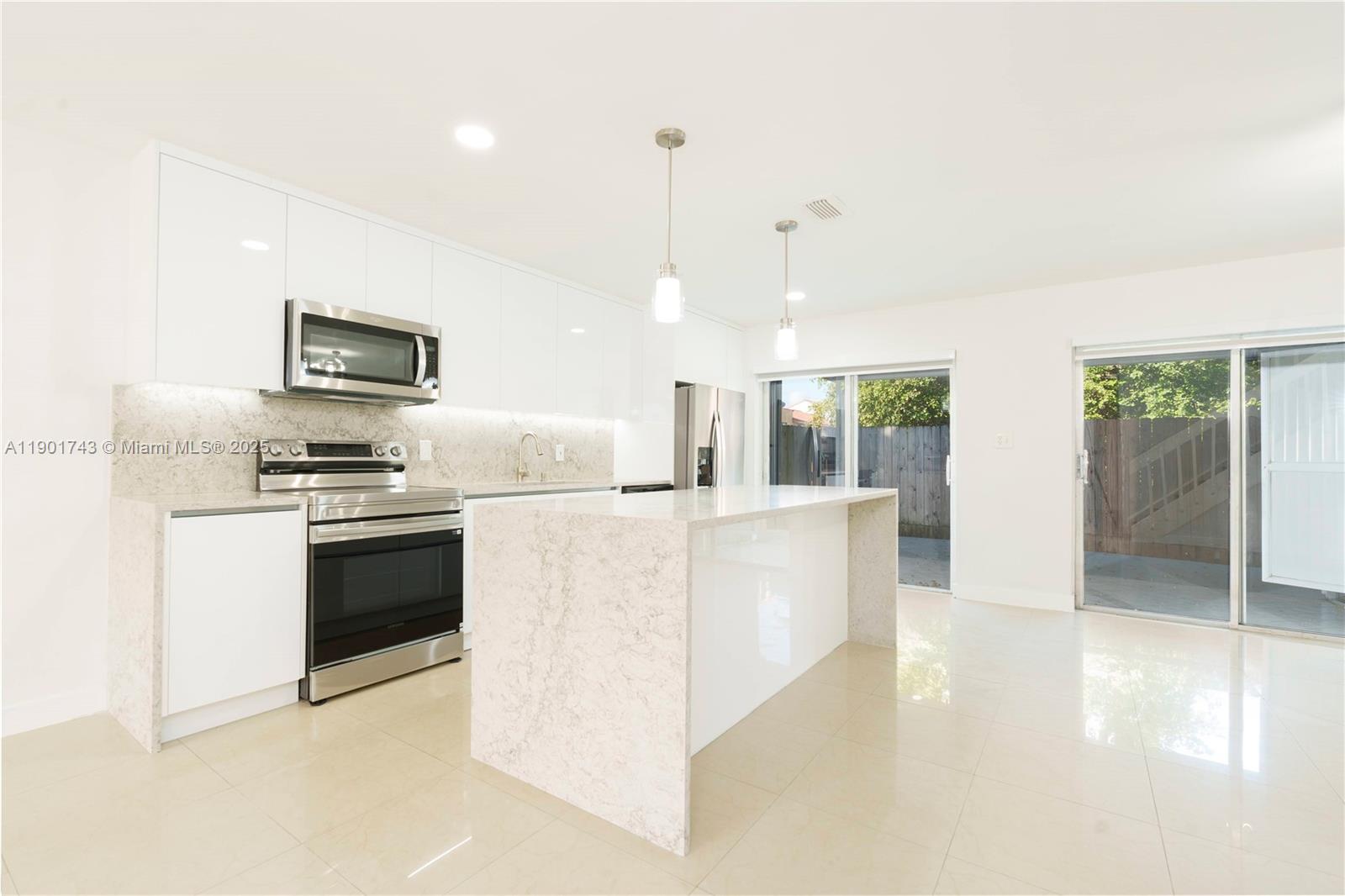 6080 26th Ct Unit 101-9, Hialeah, Florida 33016