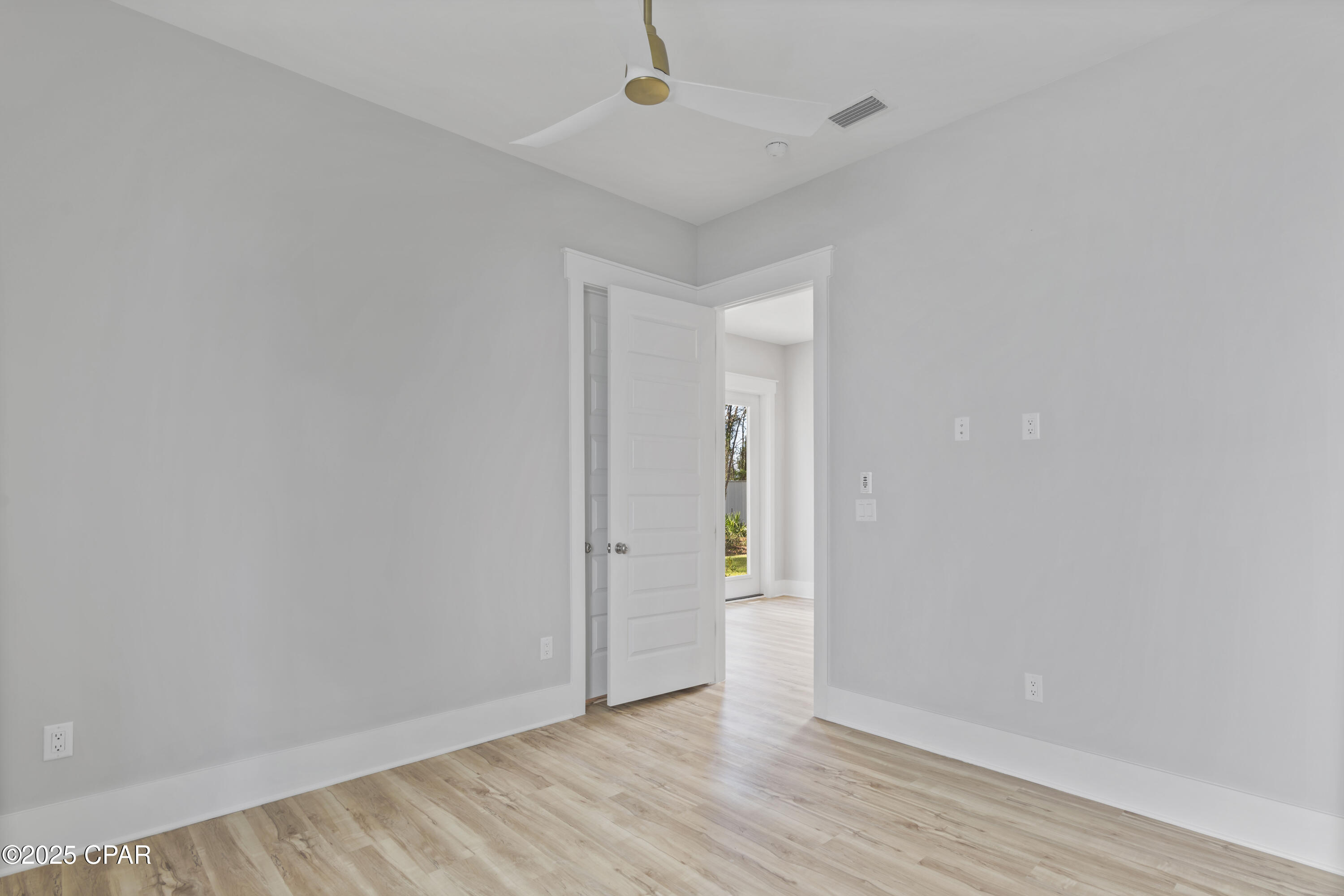 Cpvn29efc6ebjjuayzo4wnbidtfr4kasknk Udtx_1g