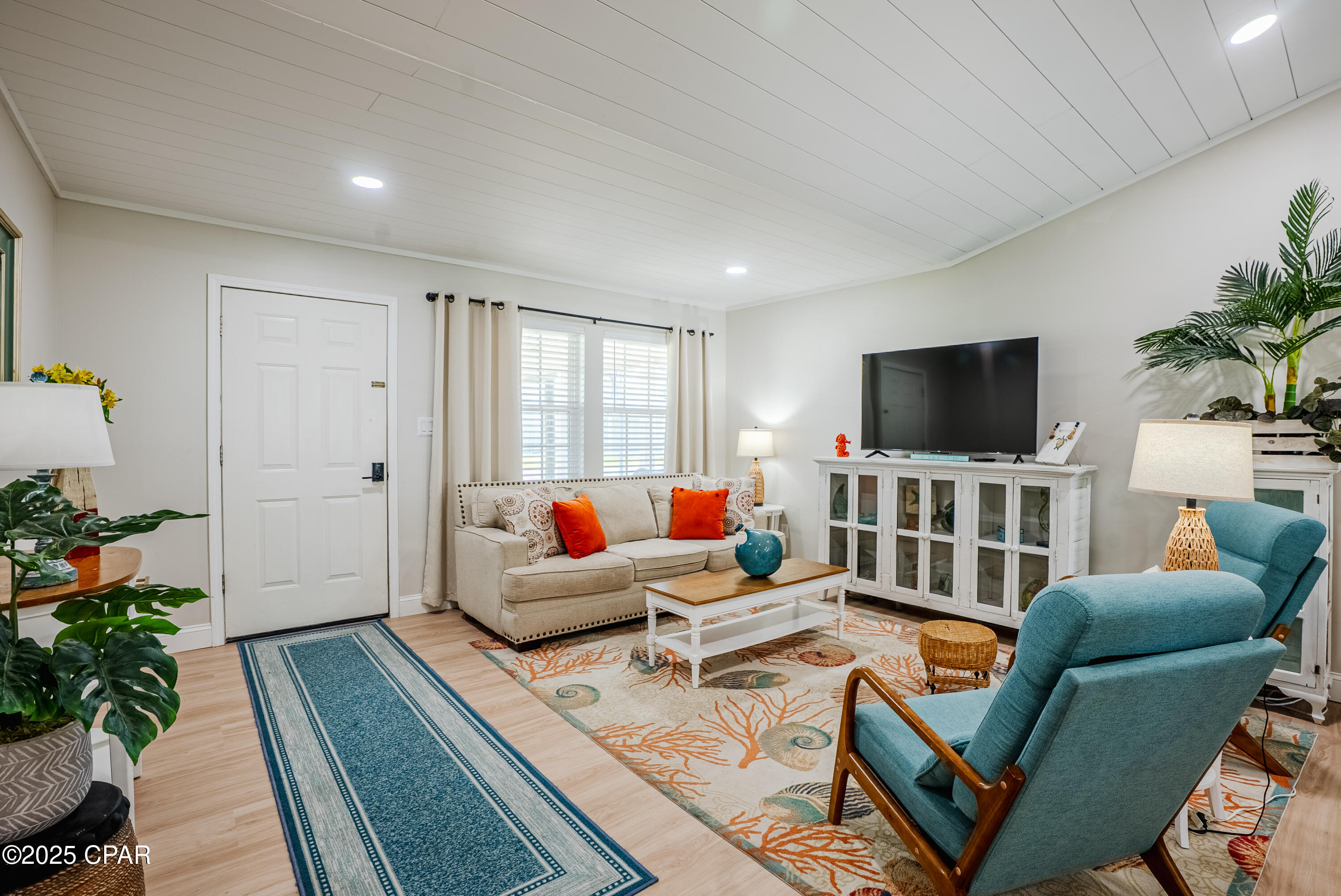 4tutdtlsxt5hrjkeuz_ai825 Spbz3re2iqx4vae4lc