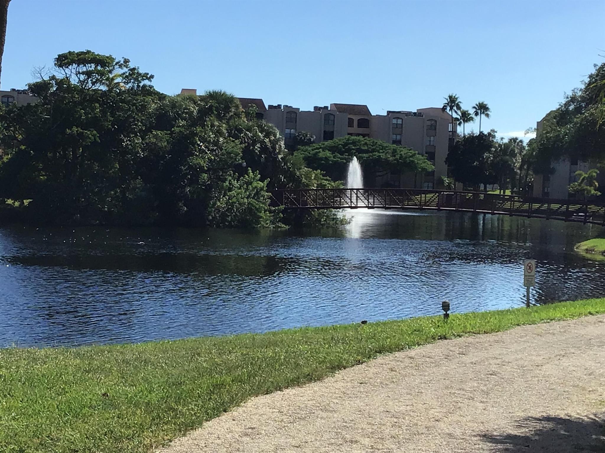 Lavers Delray Racquet Clu