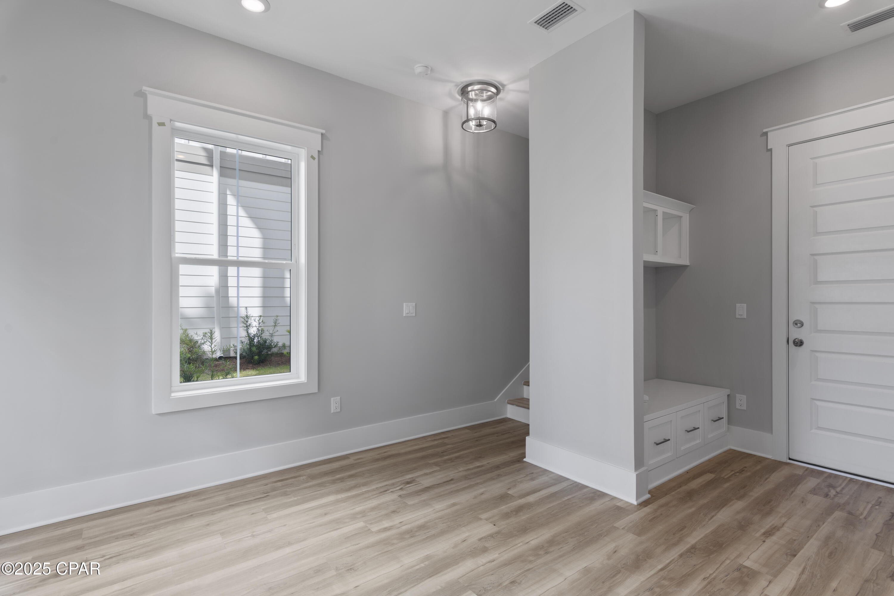 Lci46n9ebanx21pk1mhxd1v3udpjikerbh_mr5r0bak