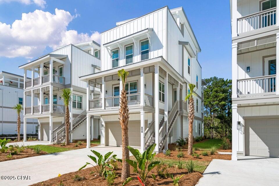 Image 2 For 24 Queen Palm Drive