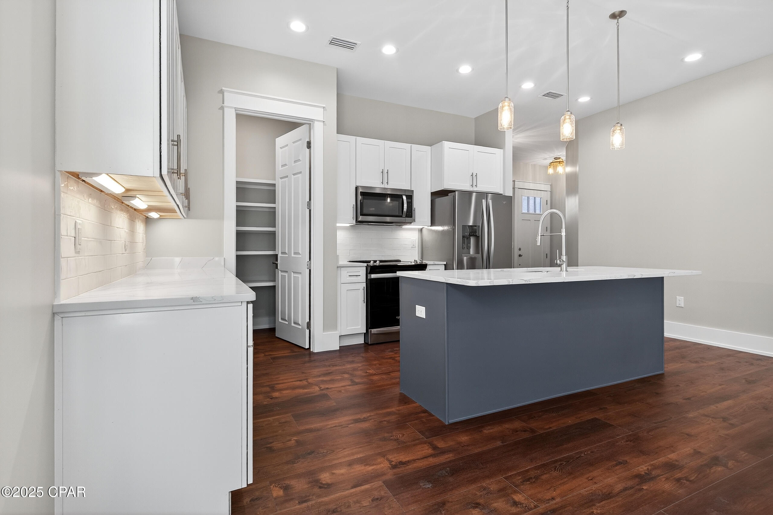 0entim1whxz70egdzumk9lti_k8zddgp6g7btv472pm