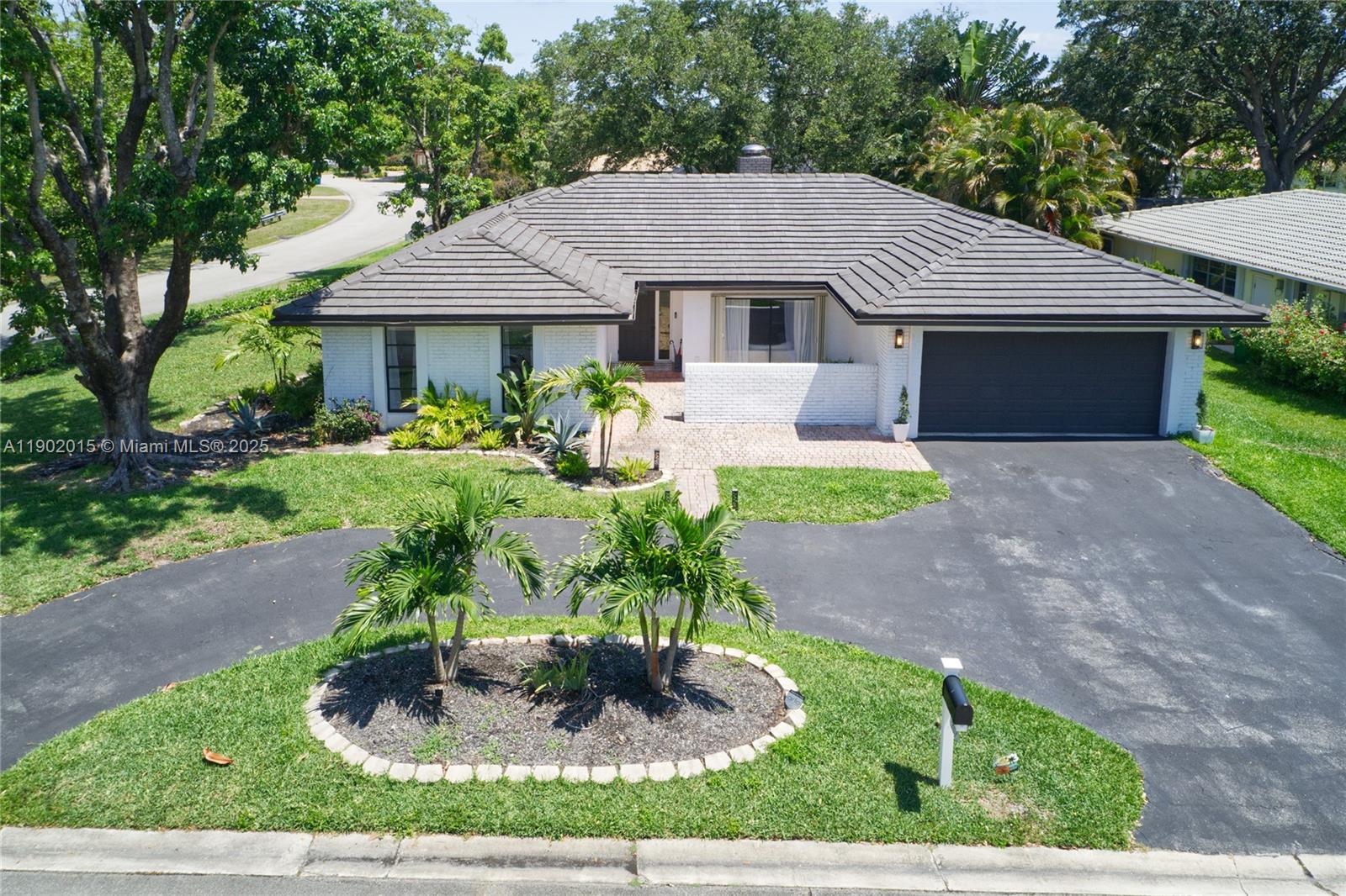 10395 42nd Dr, Coral Springs, Florida 33065