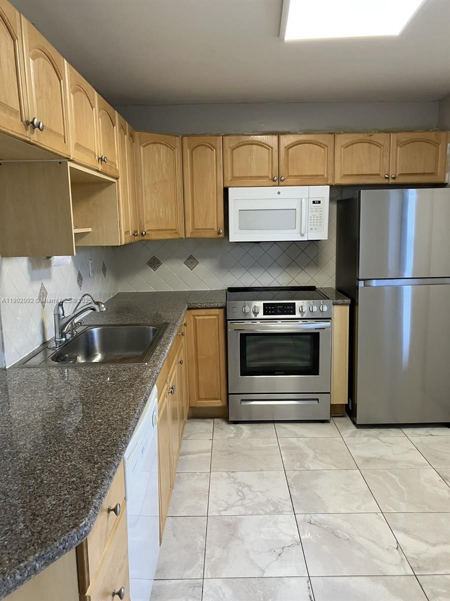 Property photo # 0