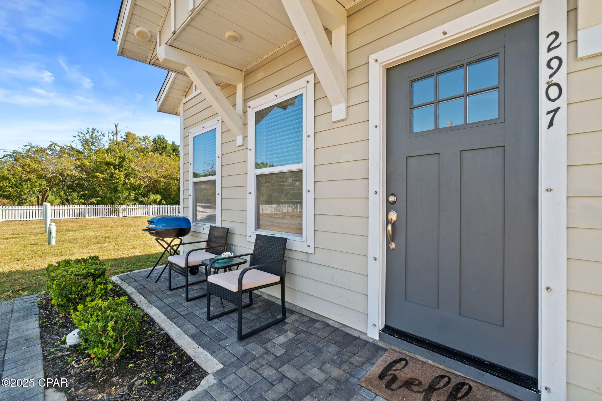 G_9_sypwp5c6ndvduuqv2t0tvjrgssw_3hjmh1ll Jg