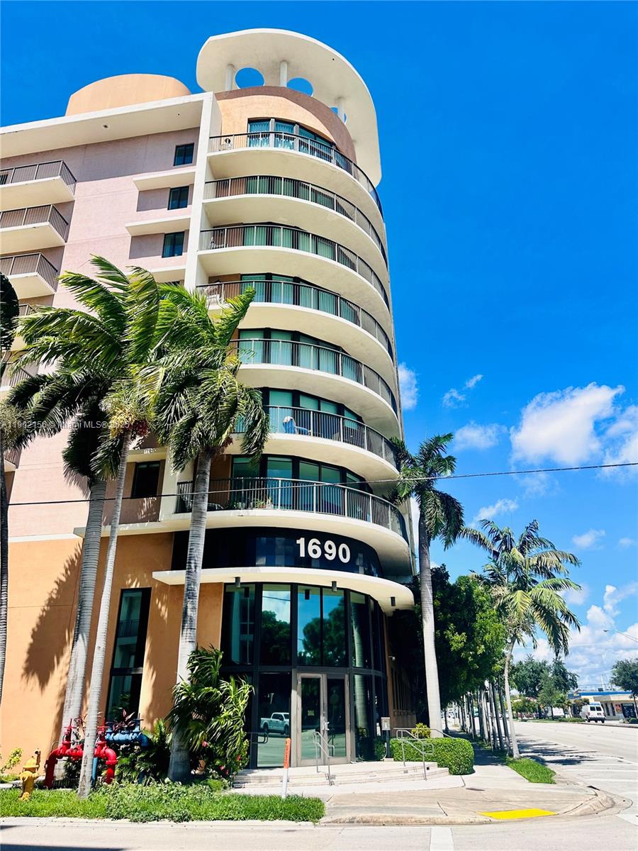 Coral Pointe Condo