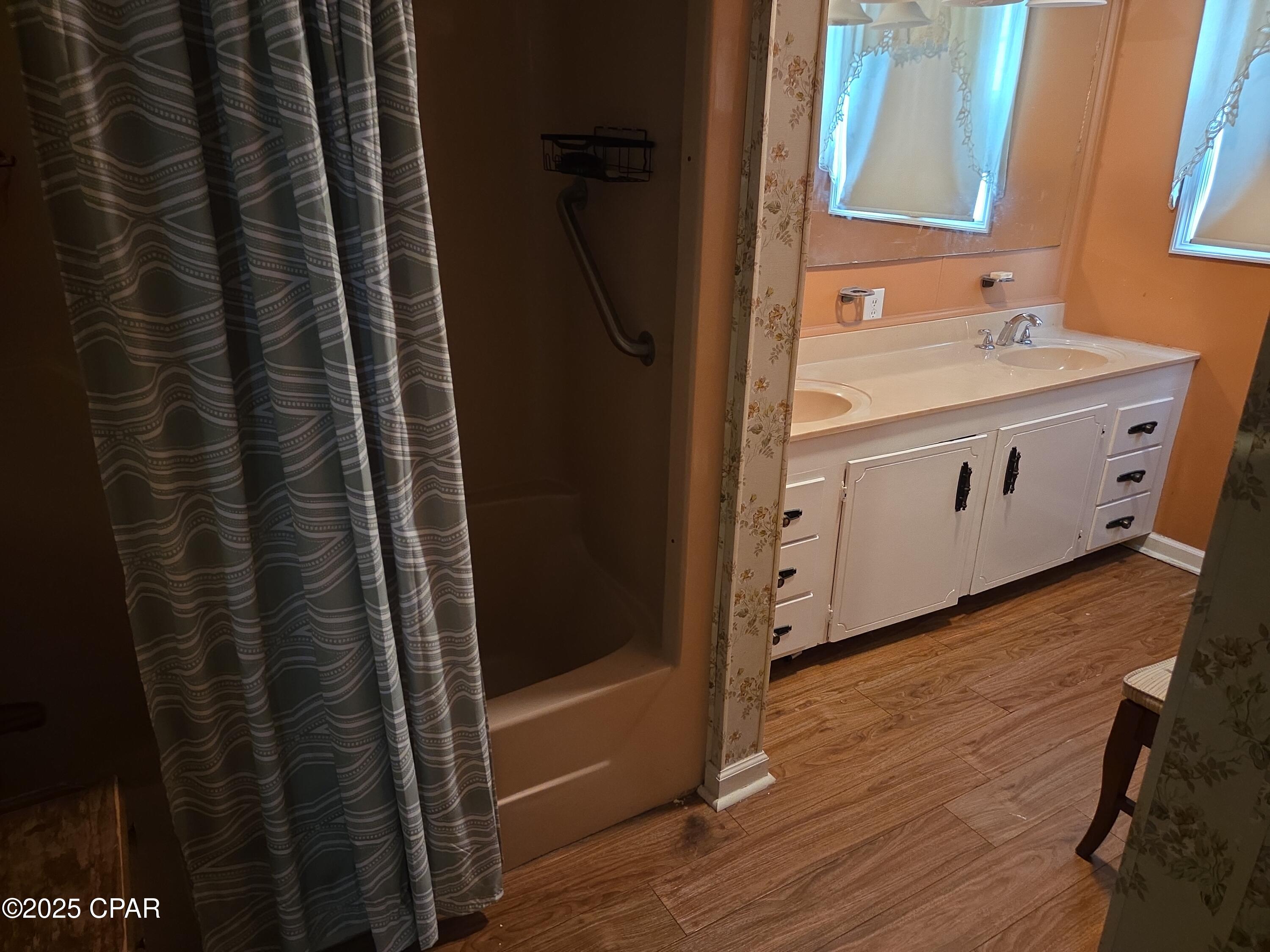 Kywnoealua0dq5lzpzgjo_crbsvmh4aptiuzigyjmuy