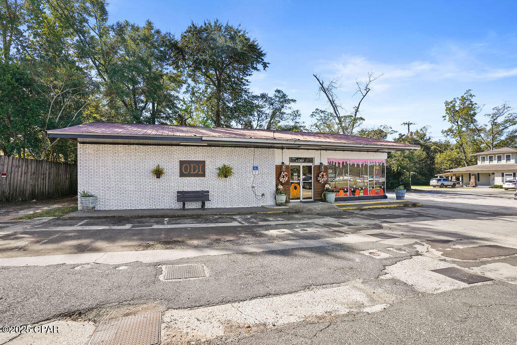 Af9isua_0ttvgvmjbbof Dlyq1bkadghfcjlb2av_ky