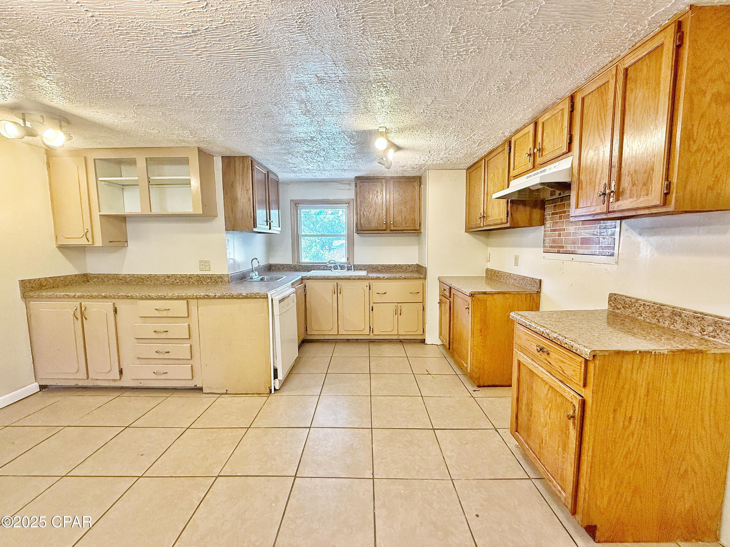 Whctutdkkjixrdf0  U1uhtjqnq8ybg8xl50jfjdkn4