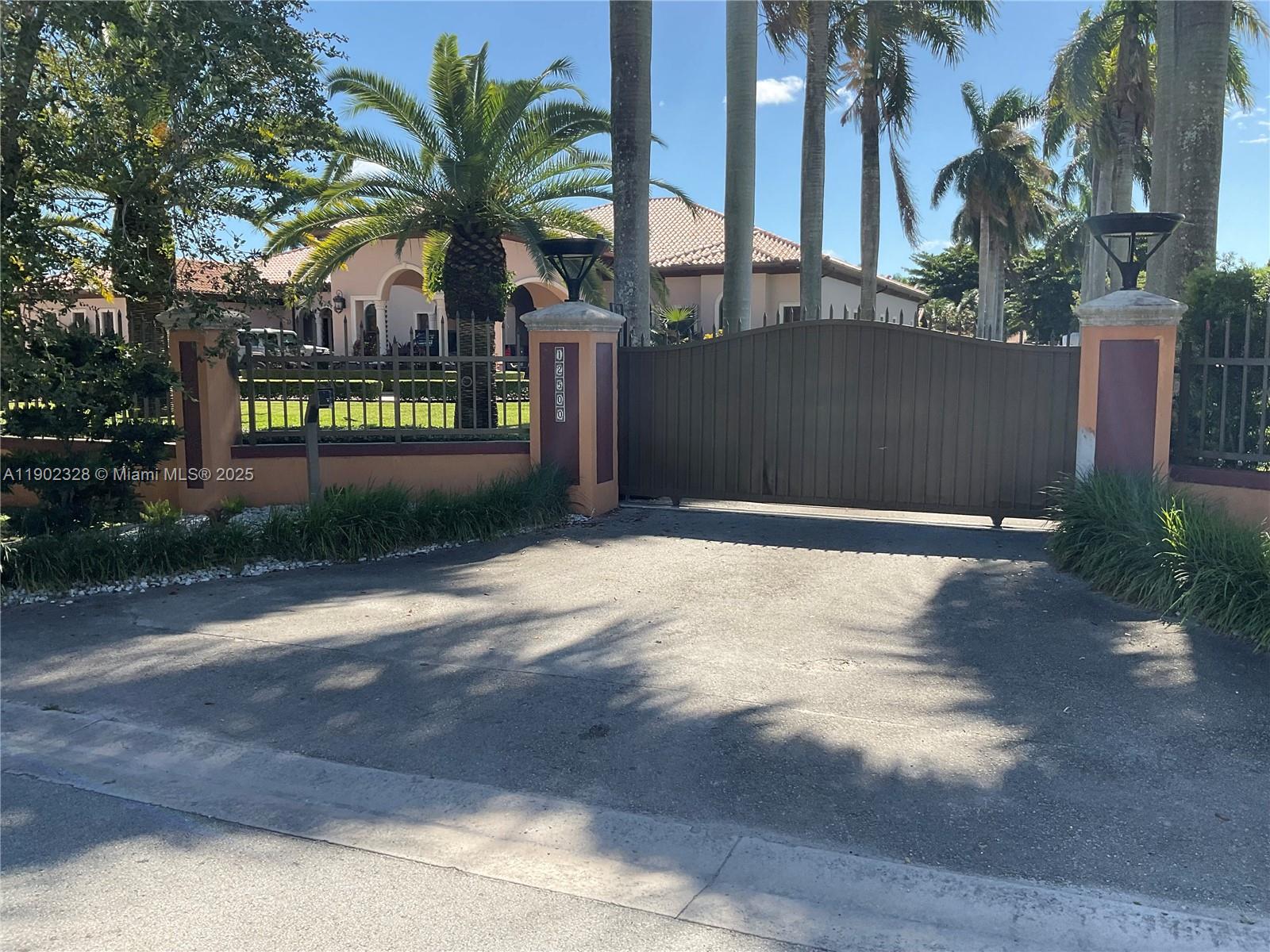 Property photo # 0