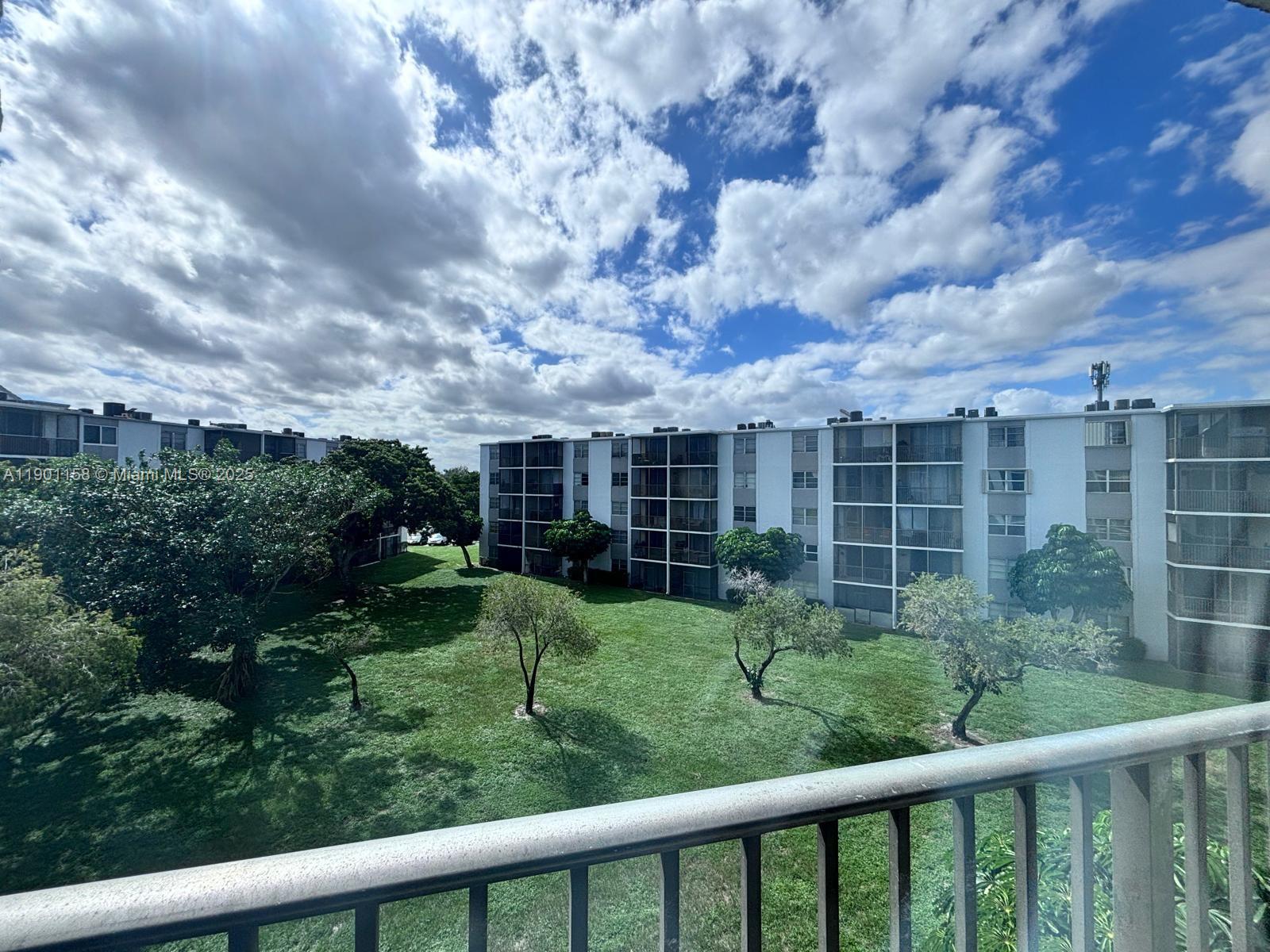Property photo # 9