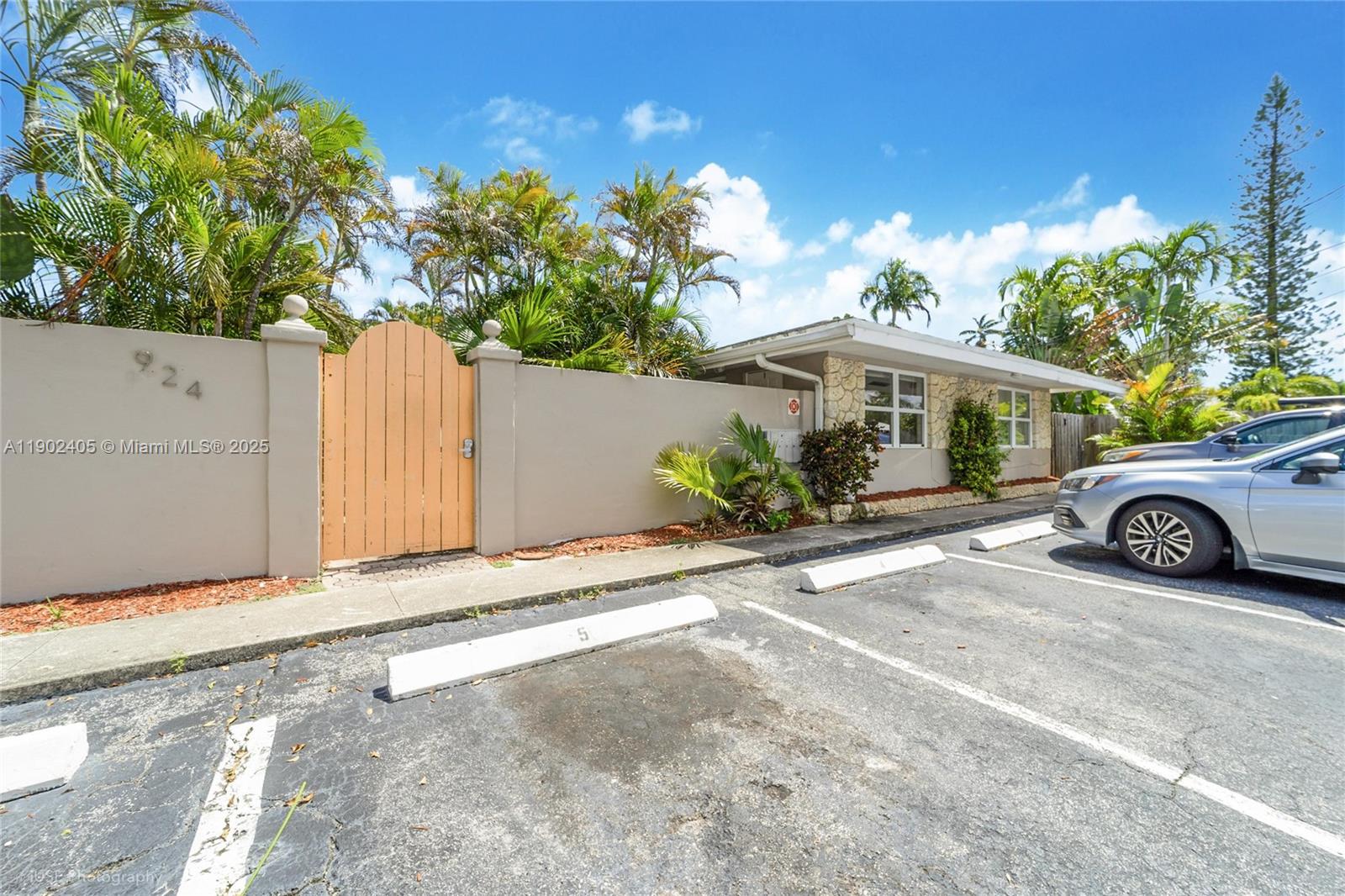 Property photo # 2