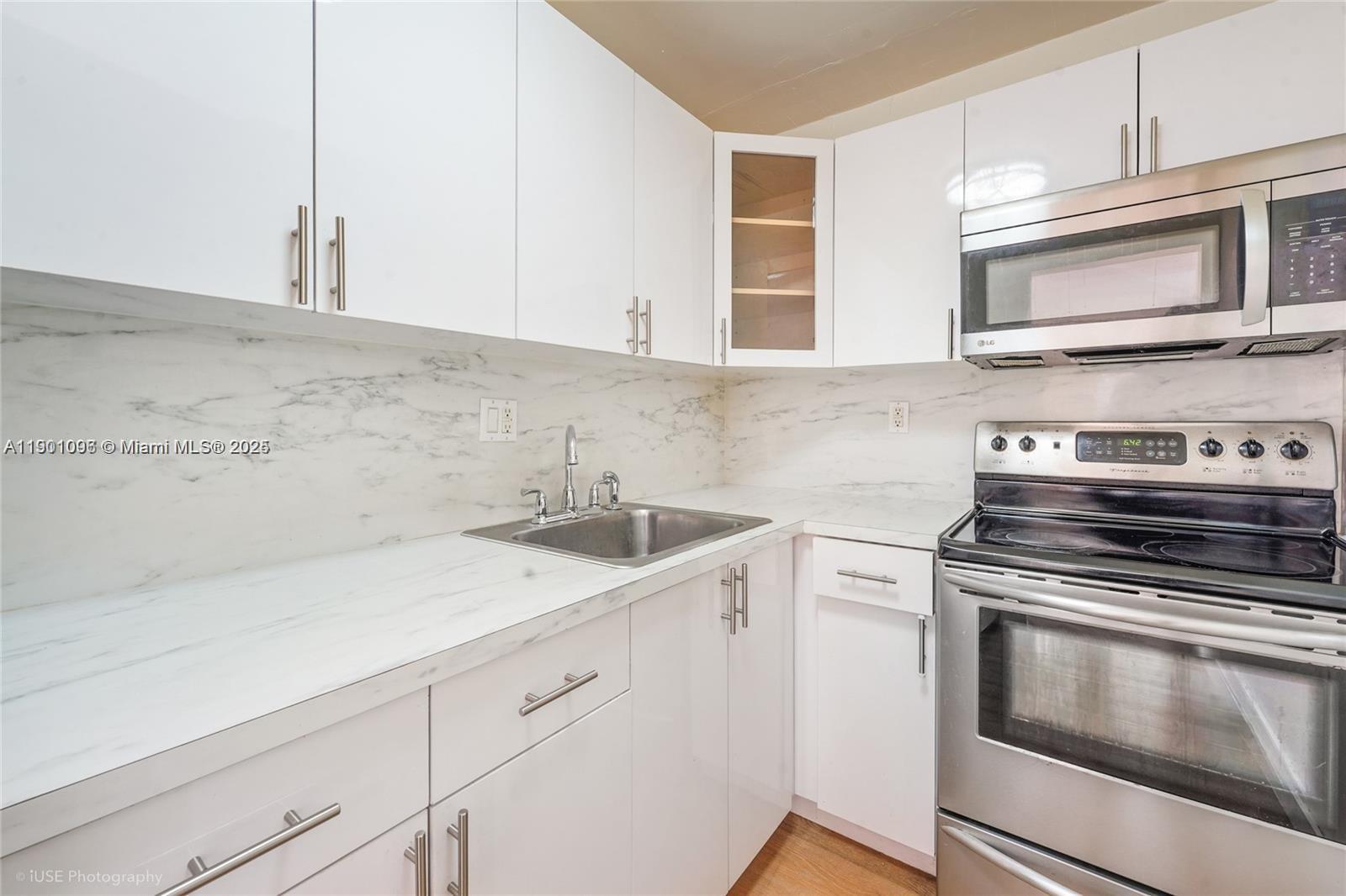 Property photo # 9