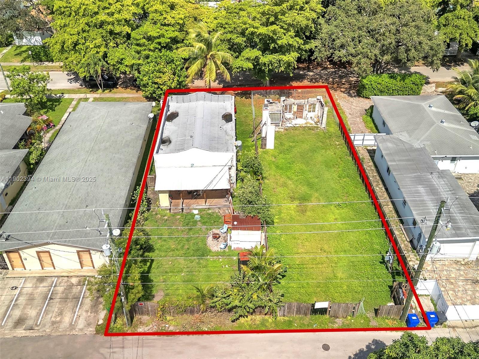 Hollywood South Side Add