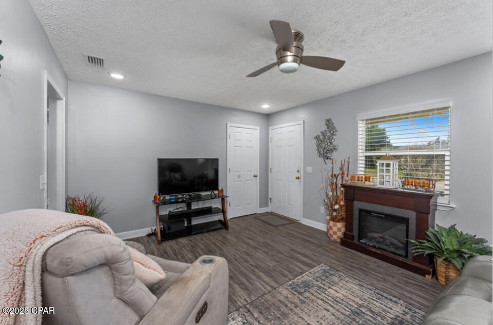 Yh1h1e Bmfdqv0t7u8c_j5o2nyfbpqjyha65mzvmjqq