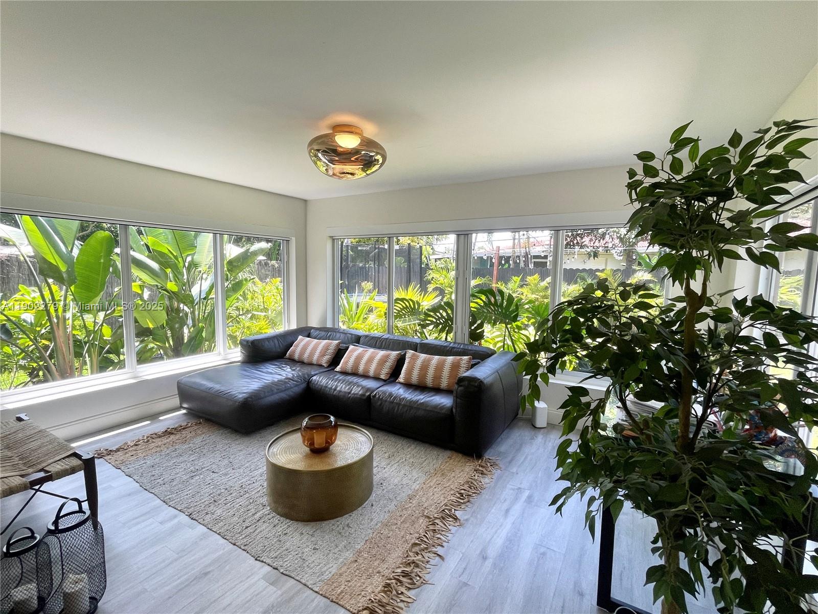 5733 Madison St, Hollywood, Florida 33023