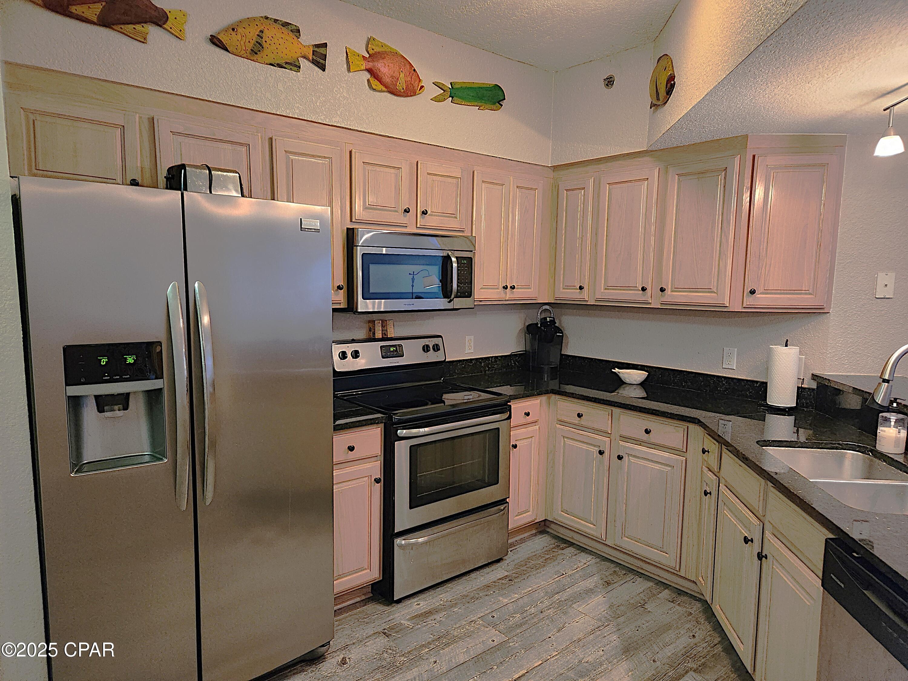 Qmhqtkikursf Pelml9txste5hg6vs6wrdhpldltapg