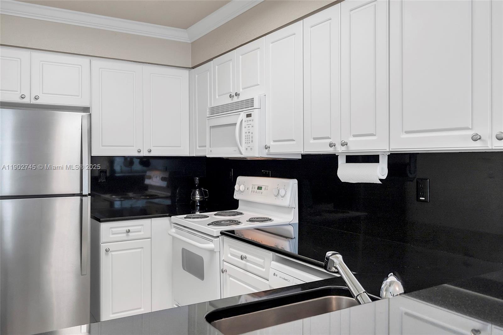 Property photo # 6