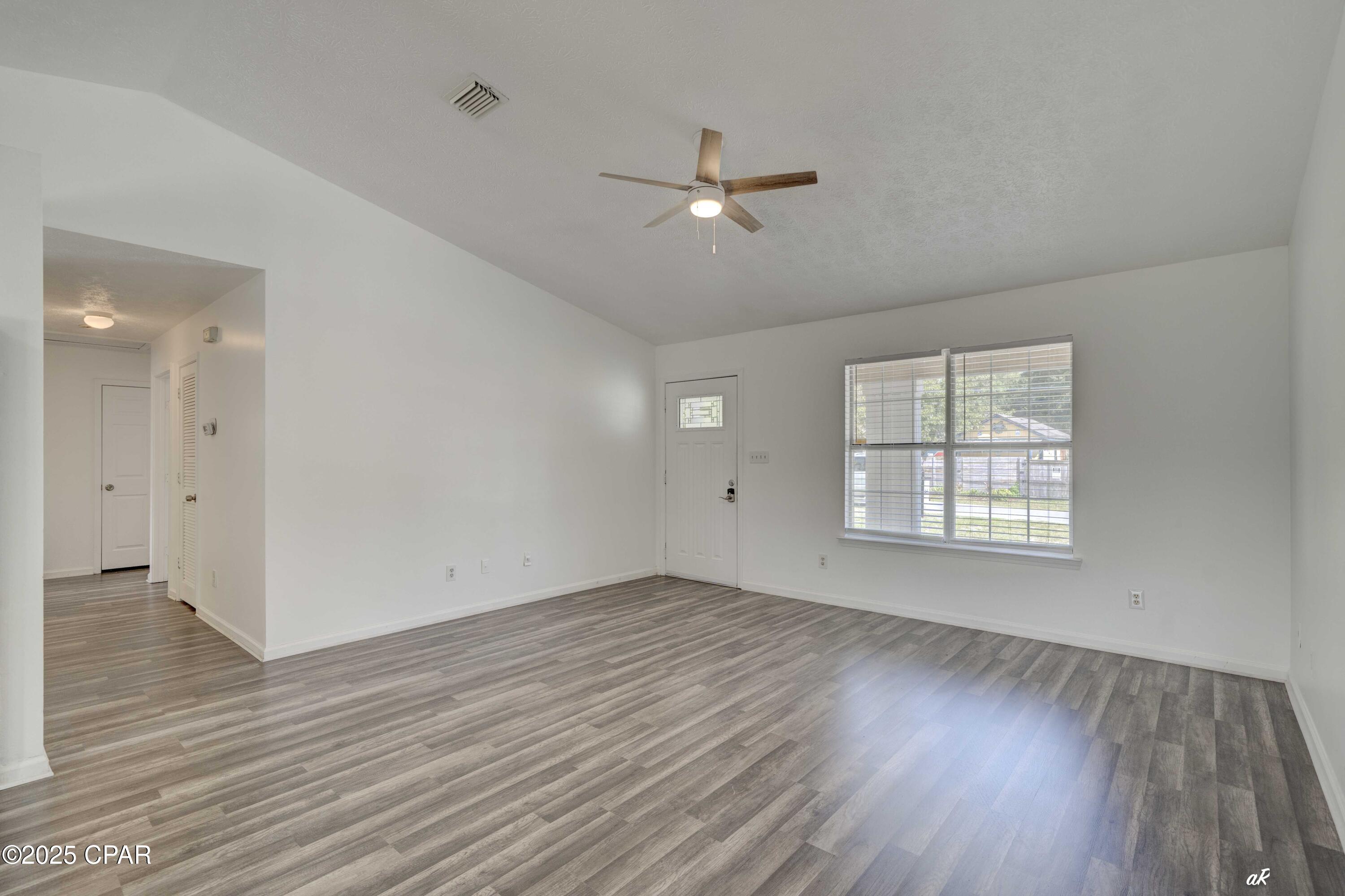 Cx2tacnlaihced7mxyatxzr4hhgbncuobod2tloiu G