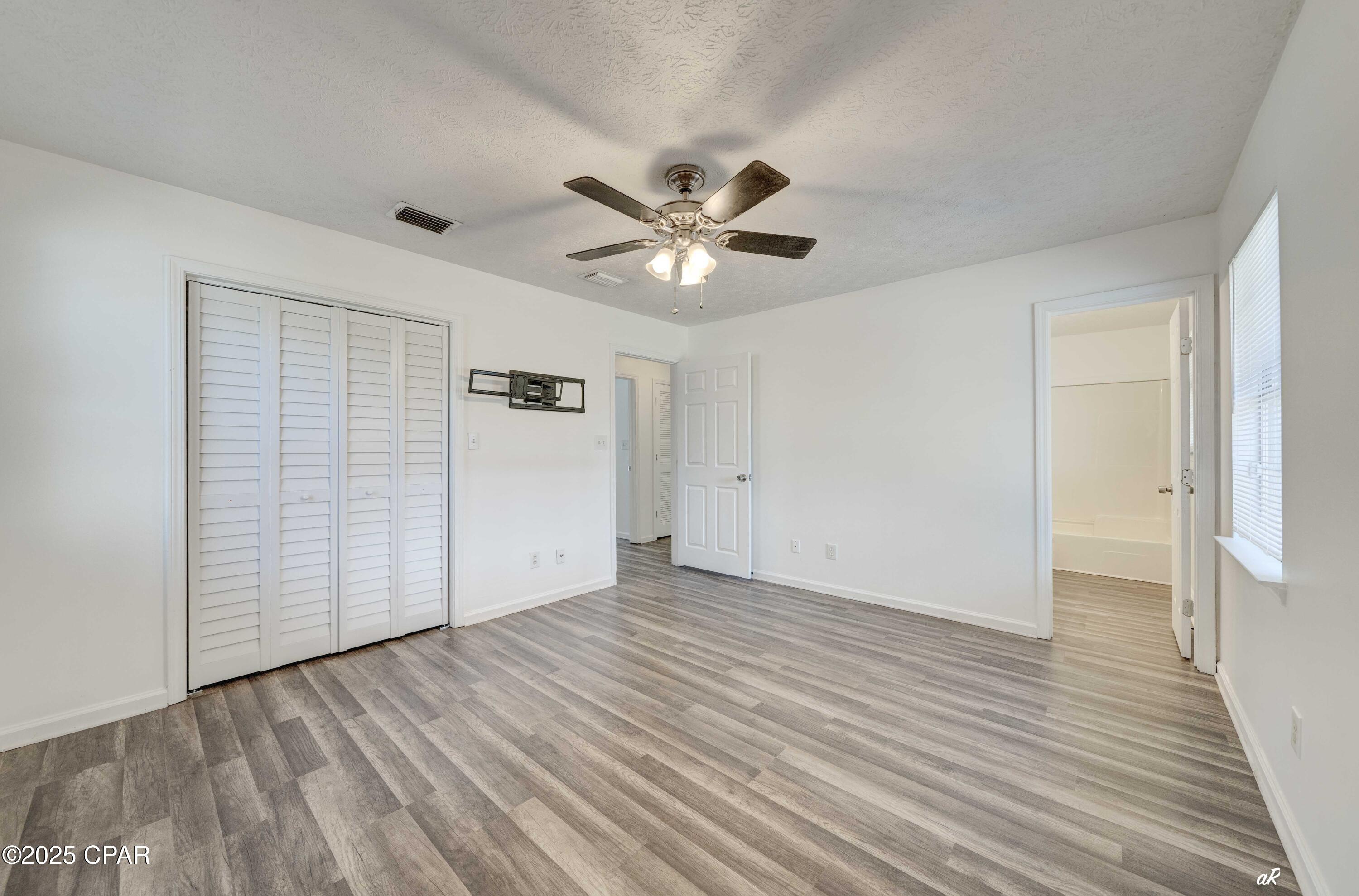 Image 13 For 156 Manistee Drive