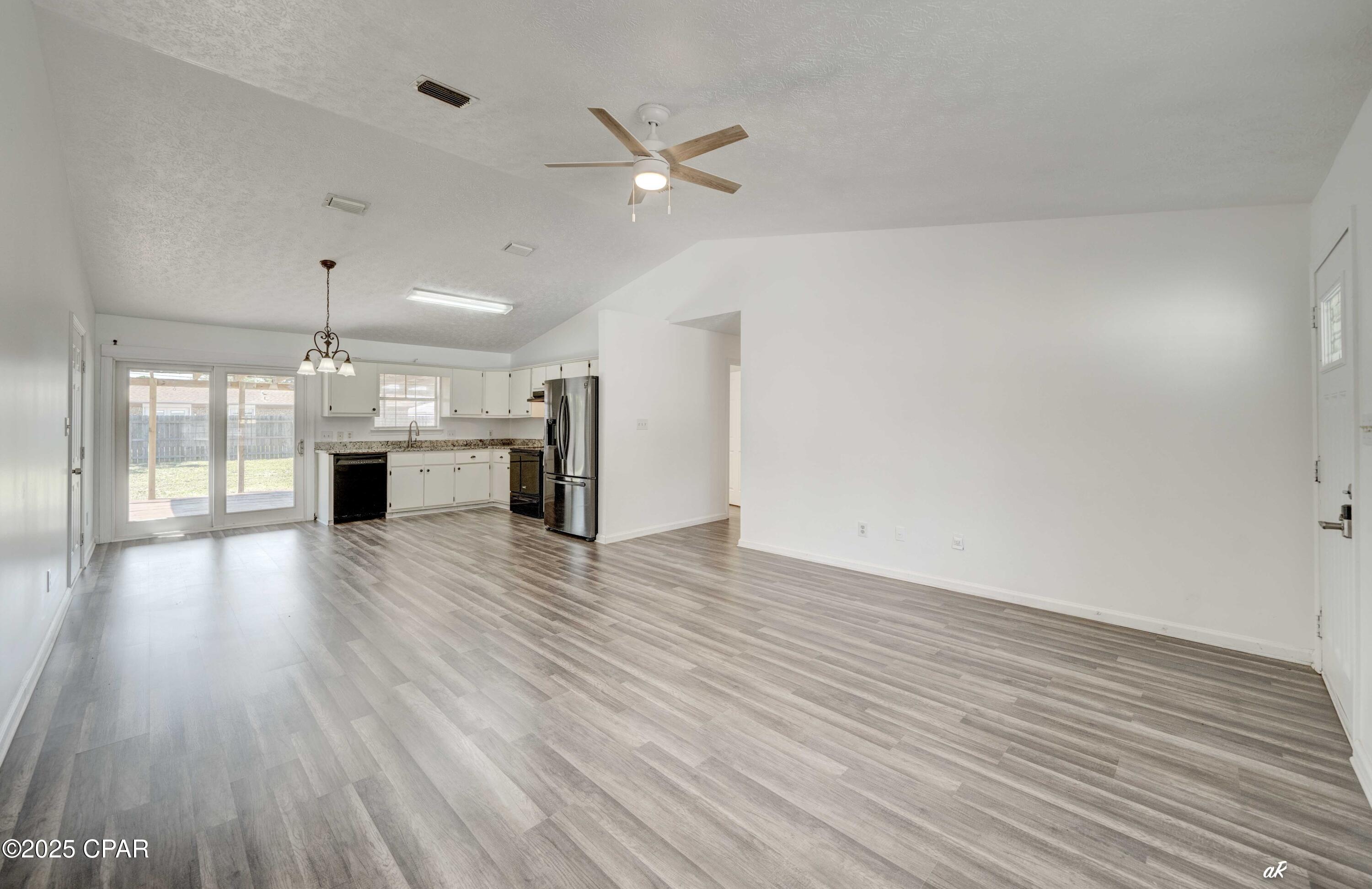 Image 8 For 156 Manistee Drive