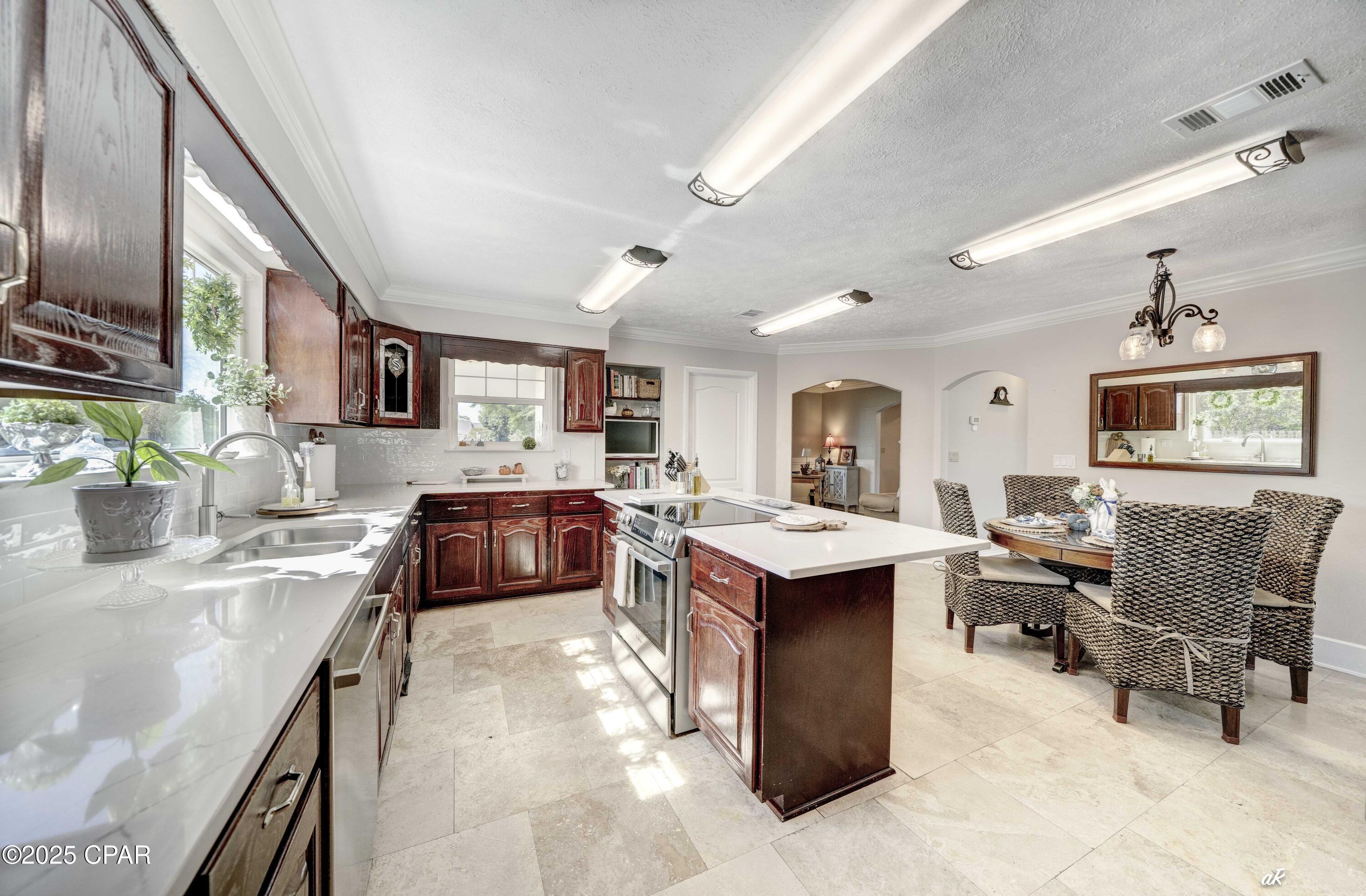 Image 20 For 2830 Longleaf Road