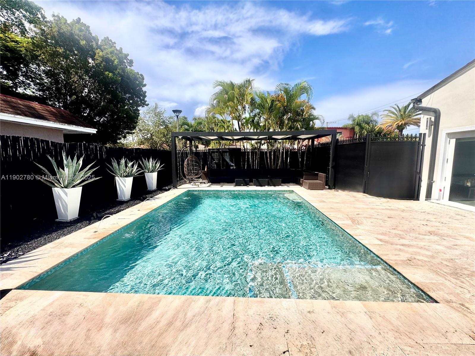 Property photo # 0