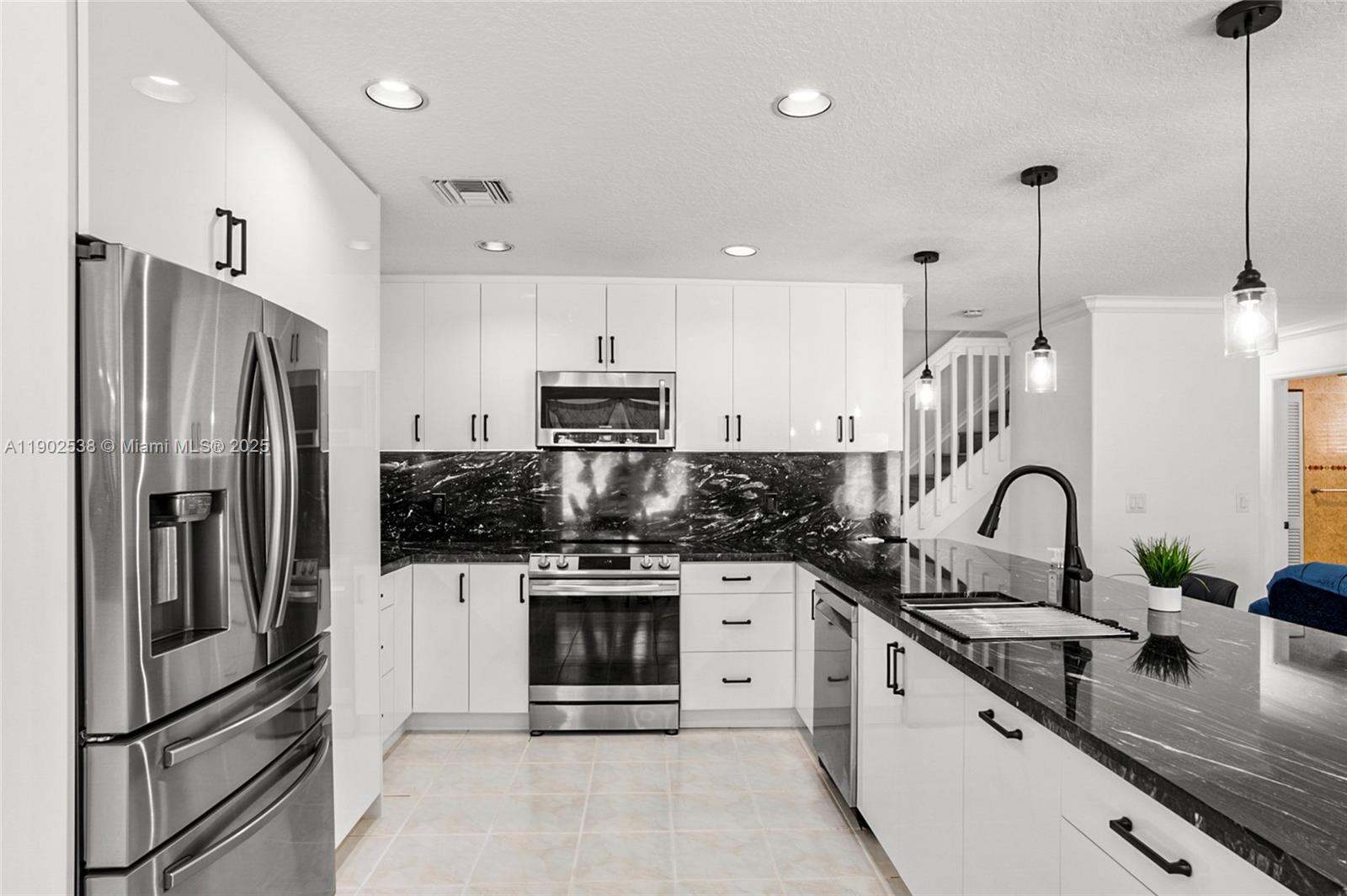 2261 139th Ave, Sunrise, Florida 33323