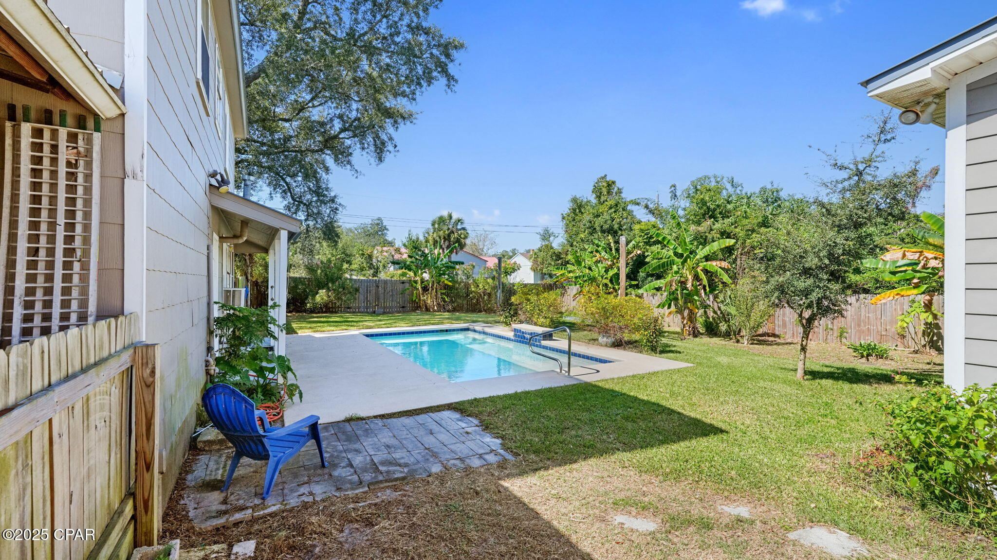 Image 13 For 215 Macarthur Avenue